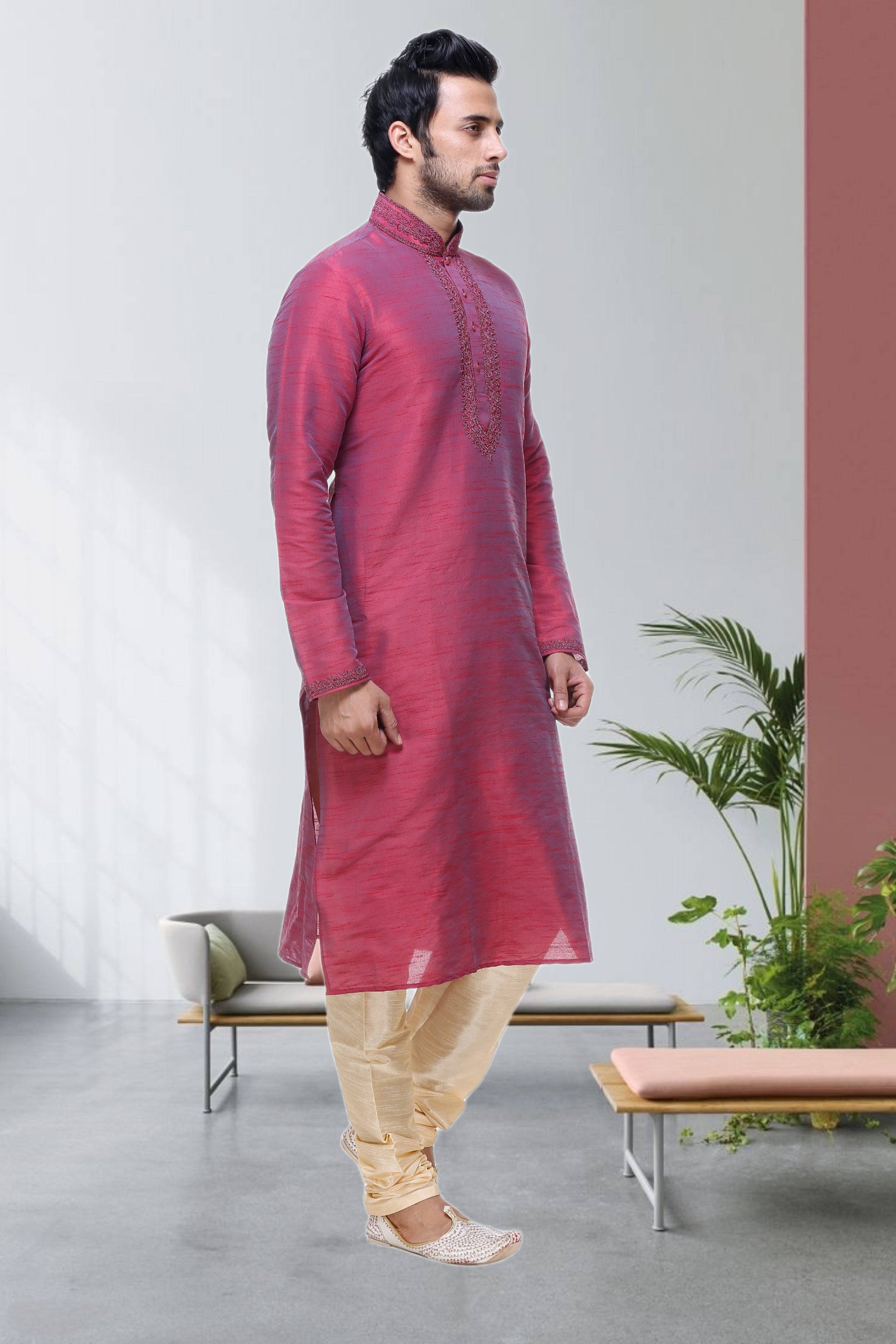 Color_Maroon
