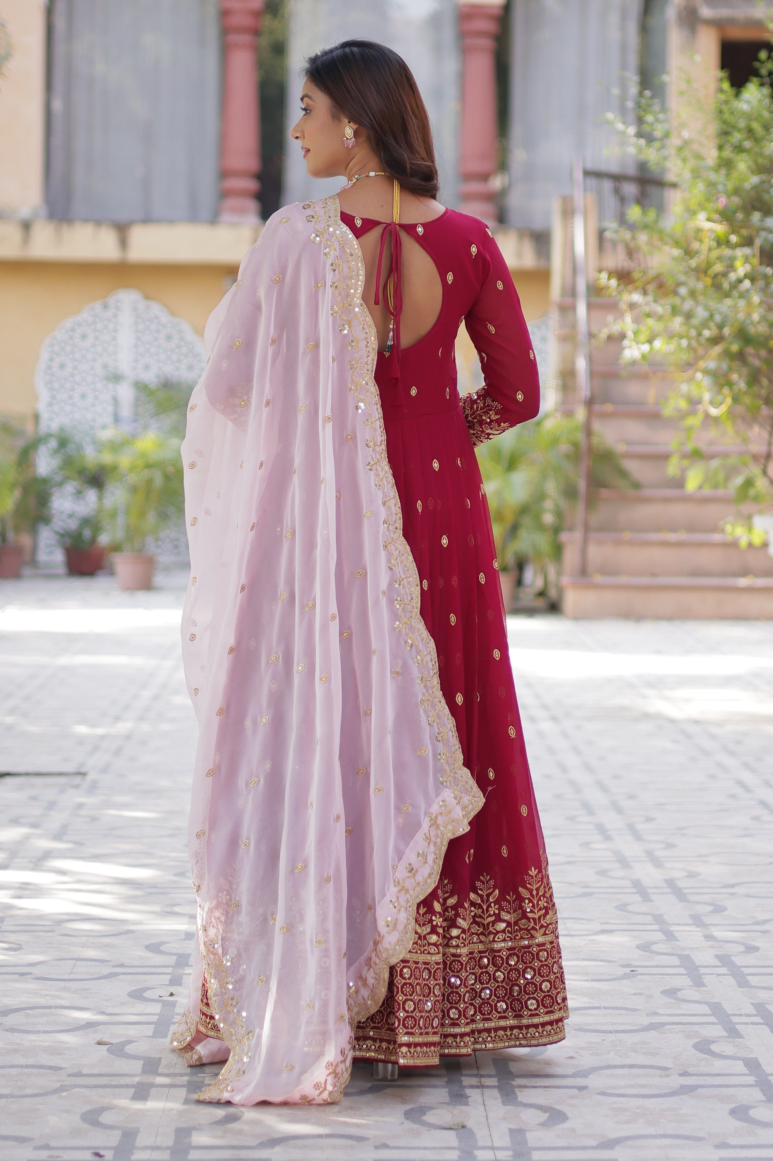 Color_Maroon