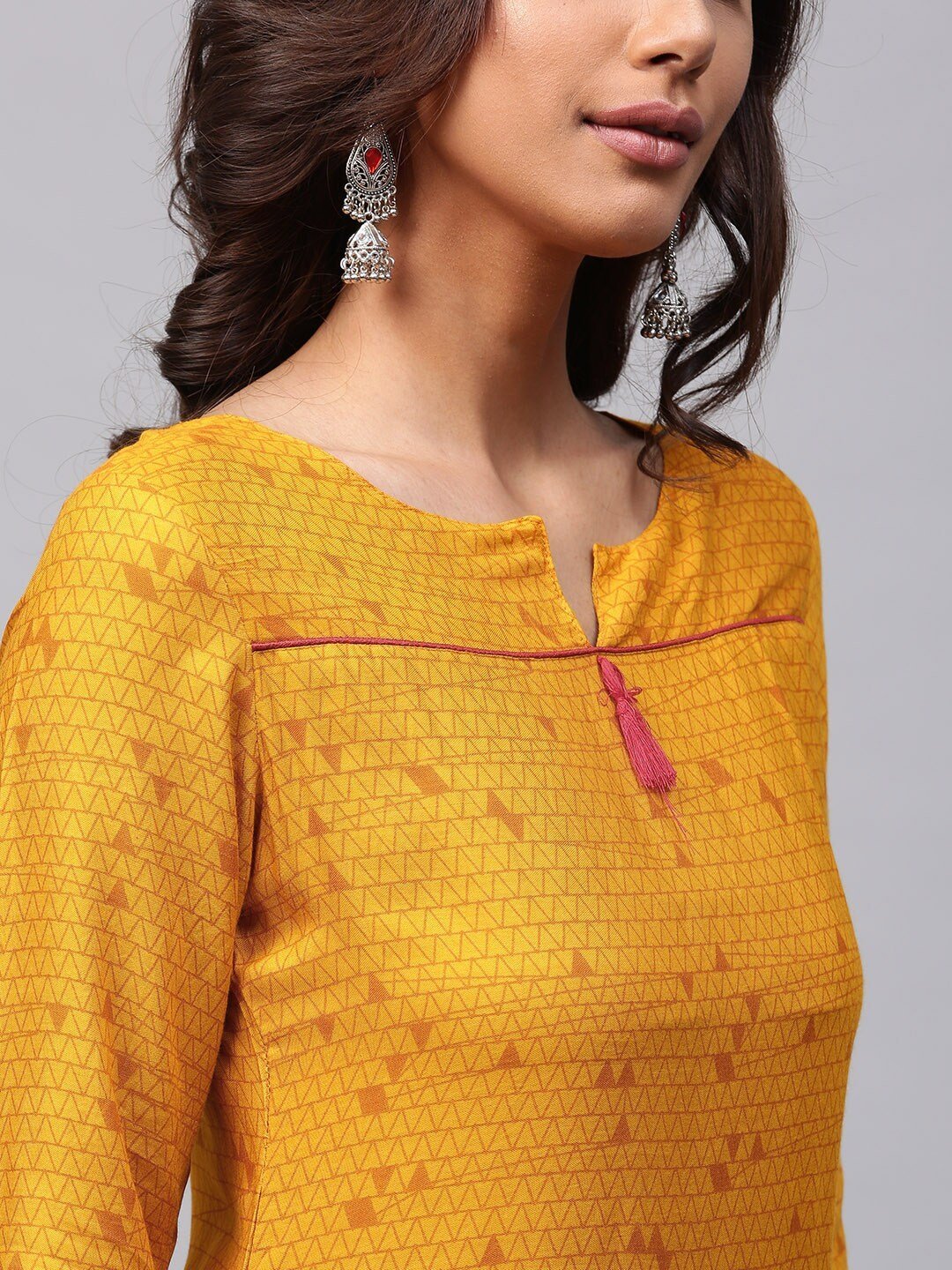 Women's  Mustard Yellow Printed Straight Kurta -