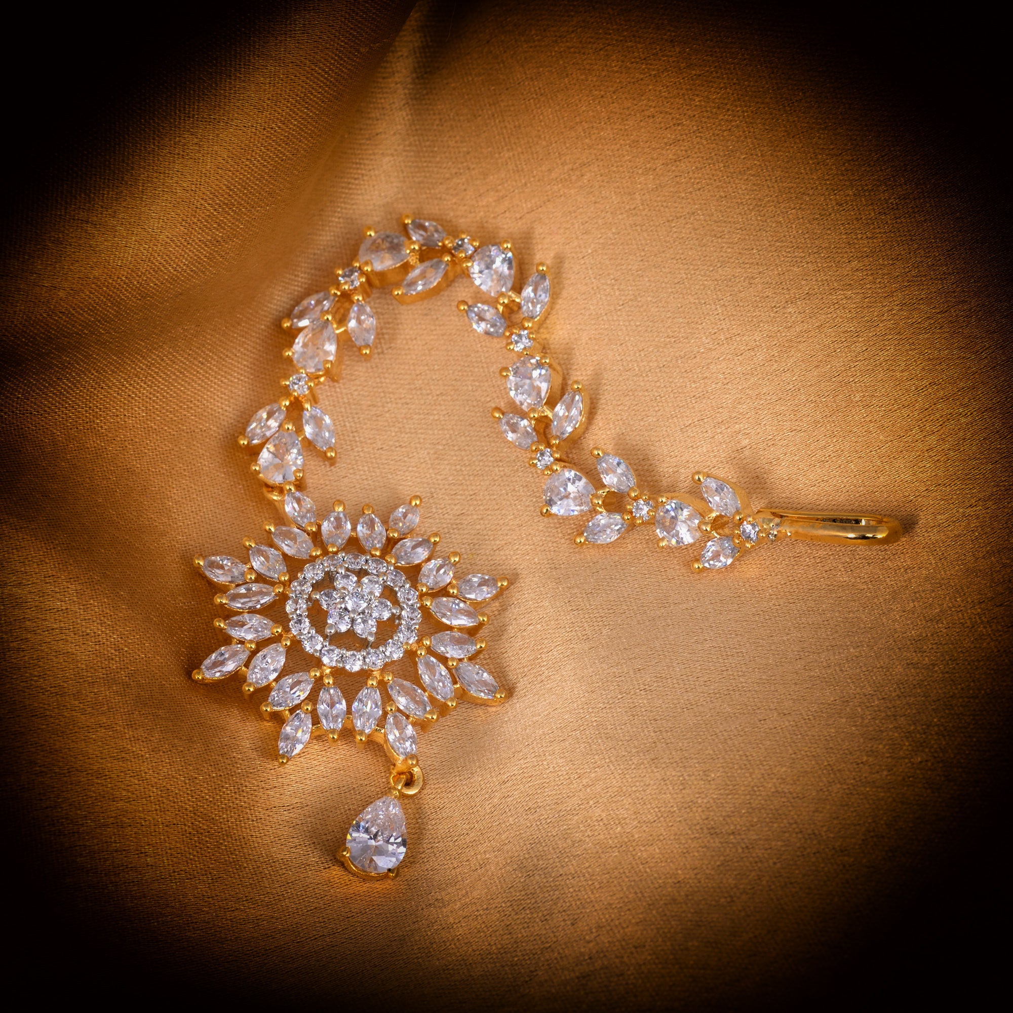 Gold plated Stylish Diamond Maang Tikka for Women & Girls