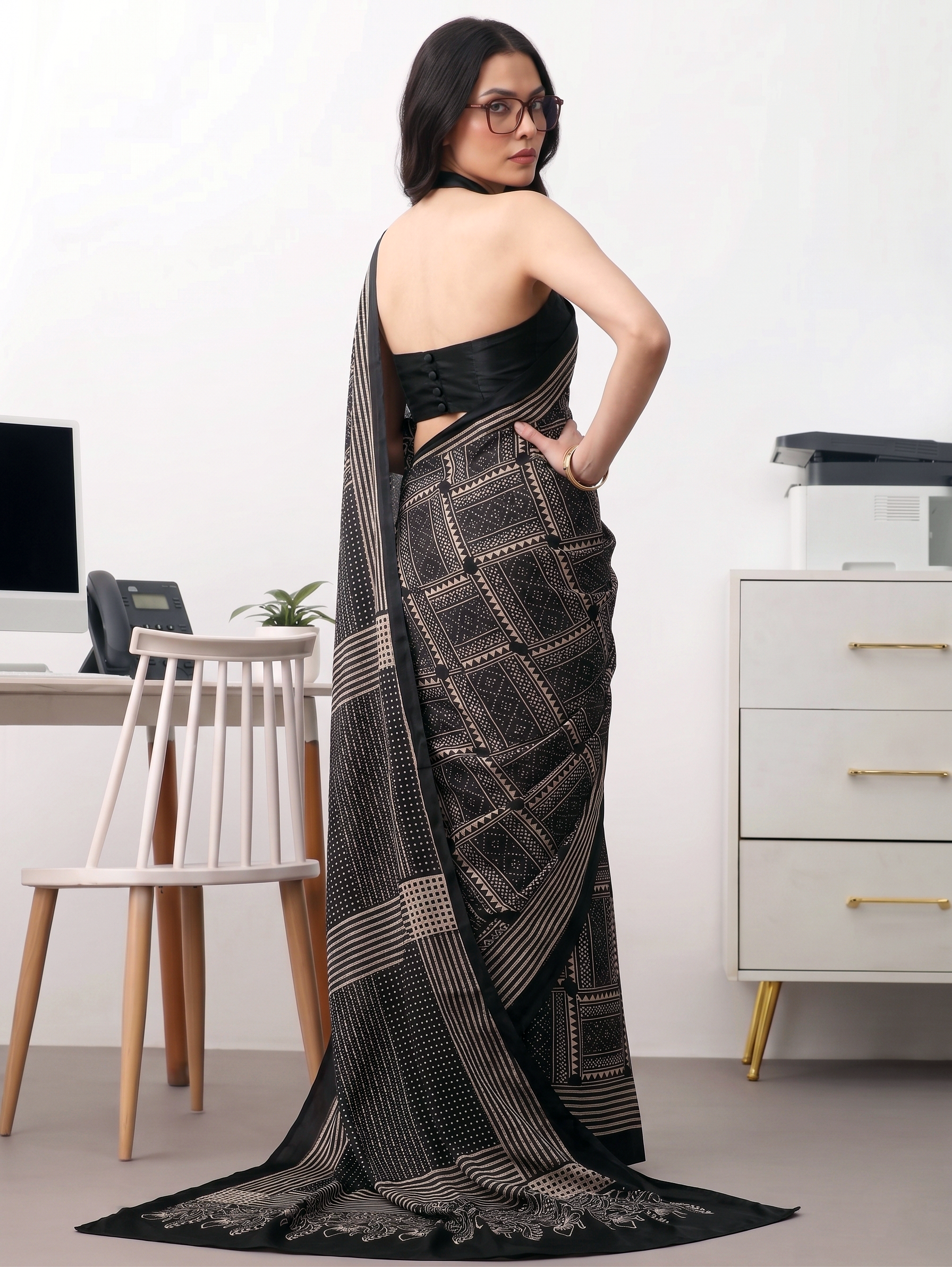 Color_Black