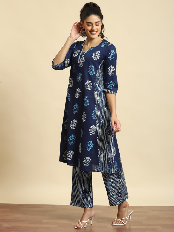 Women's Cotton Indigo Geometric Print Kurta With Comfort Pant