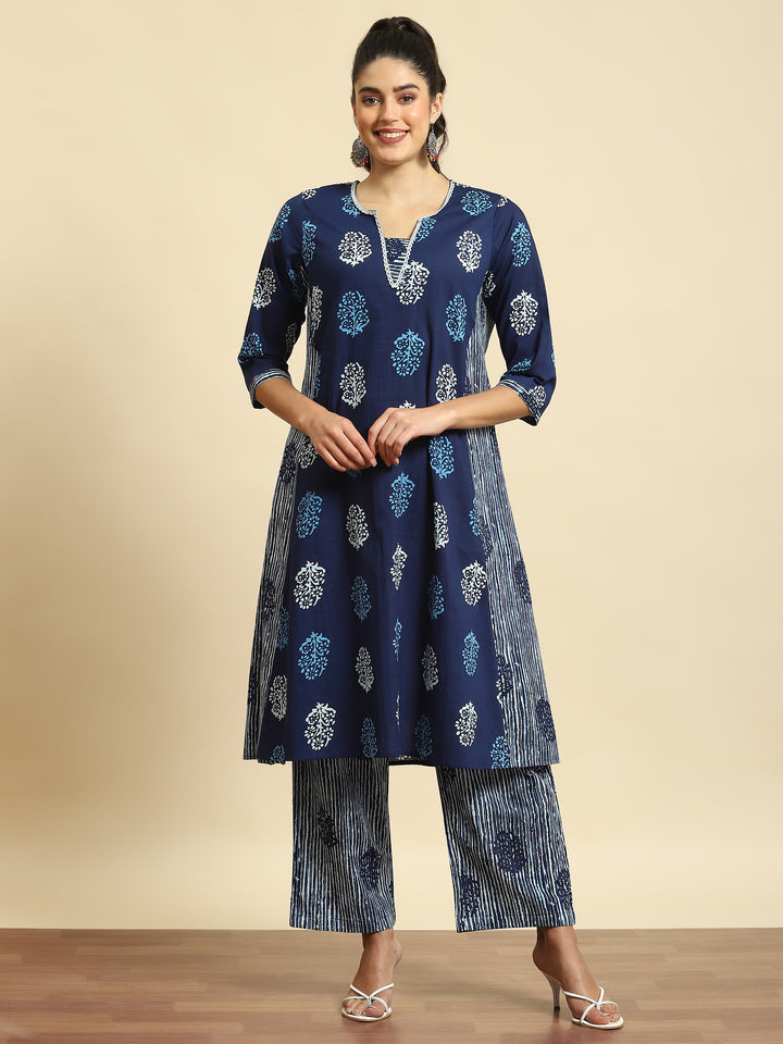 Women's Cotton Indigo Geometric Print Kurta With Comfort Pant