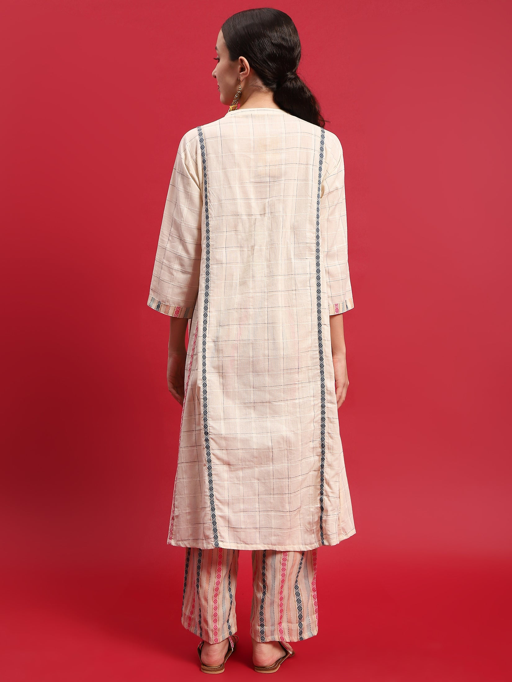 Color_Off White