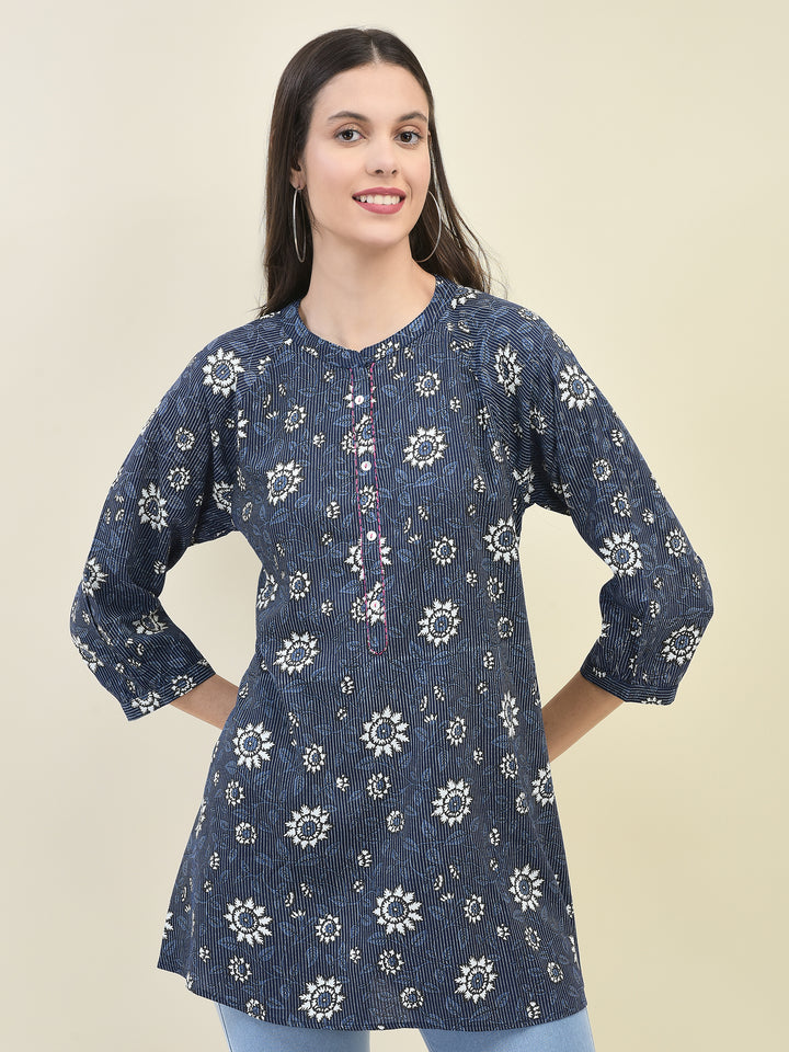 Women's Liva (Rayon) Indigo Floral Print Tunic
