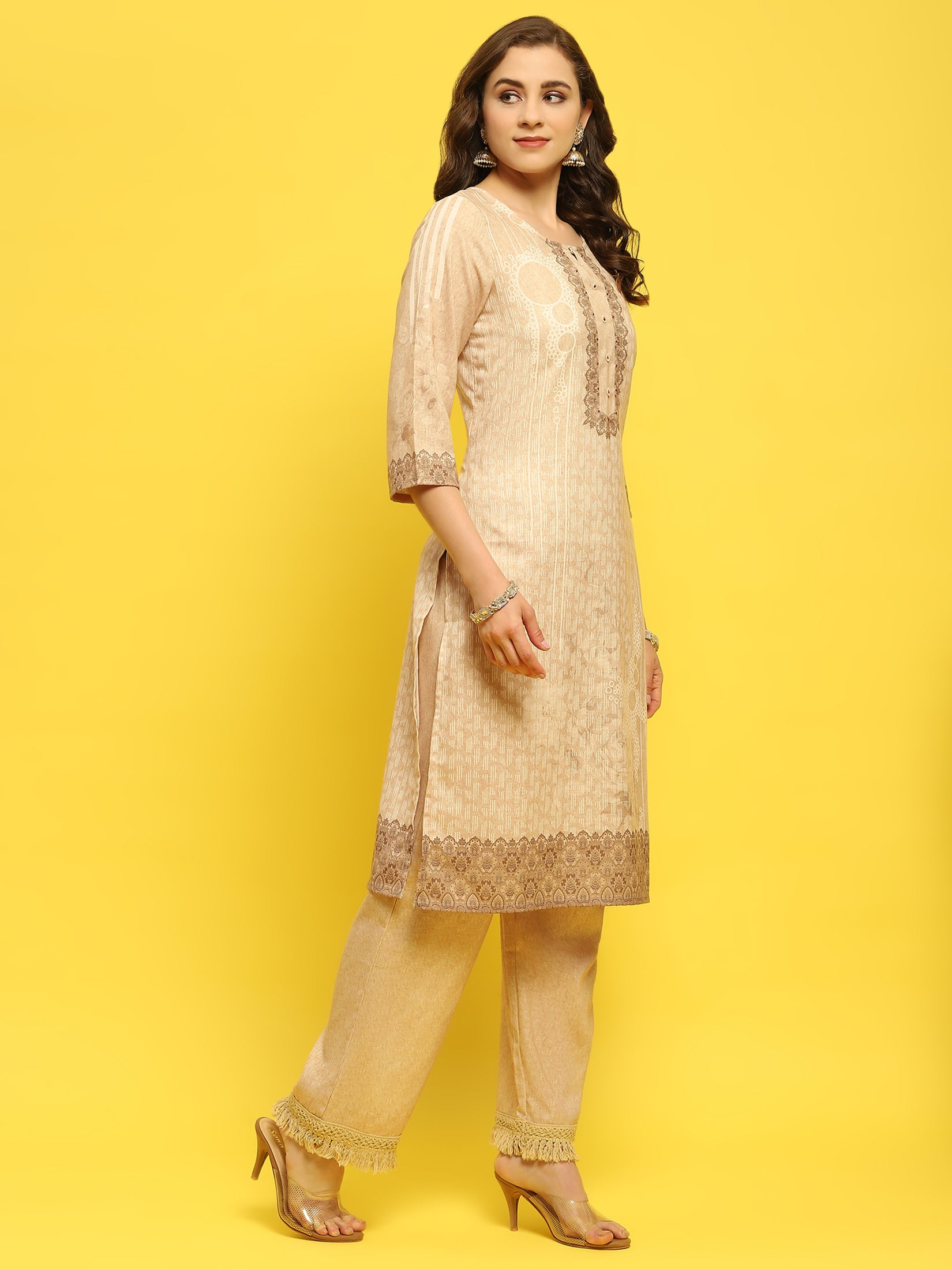 Color_Beige