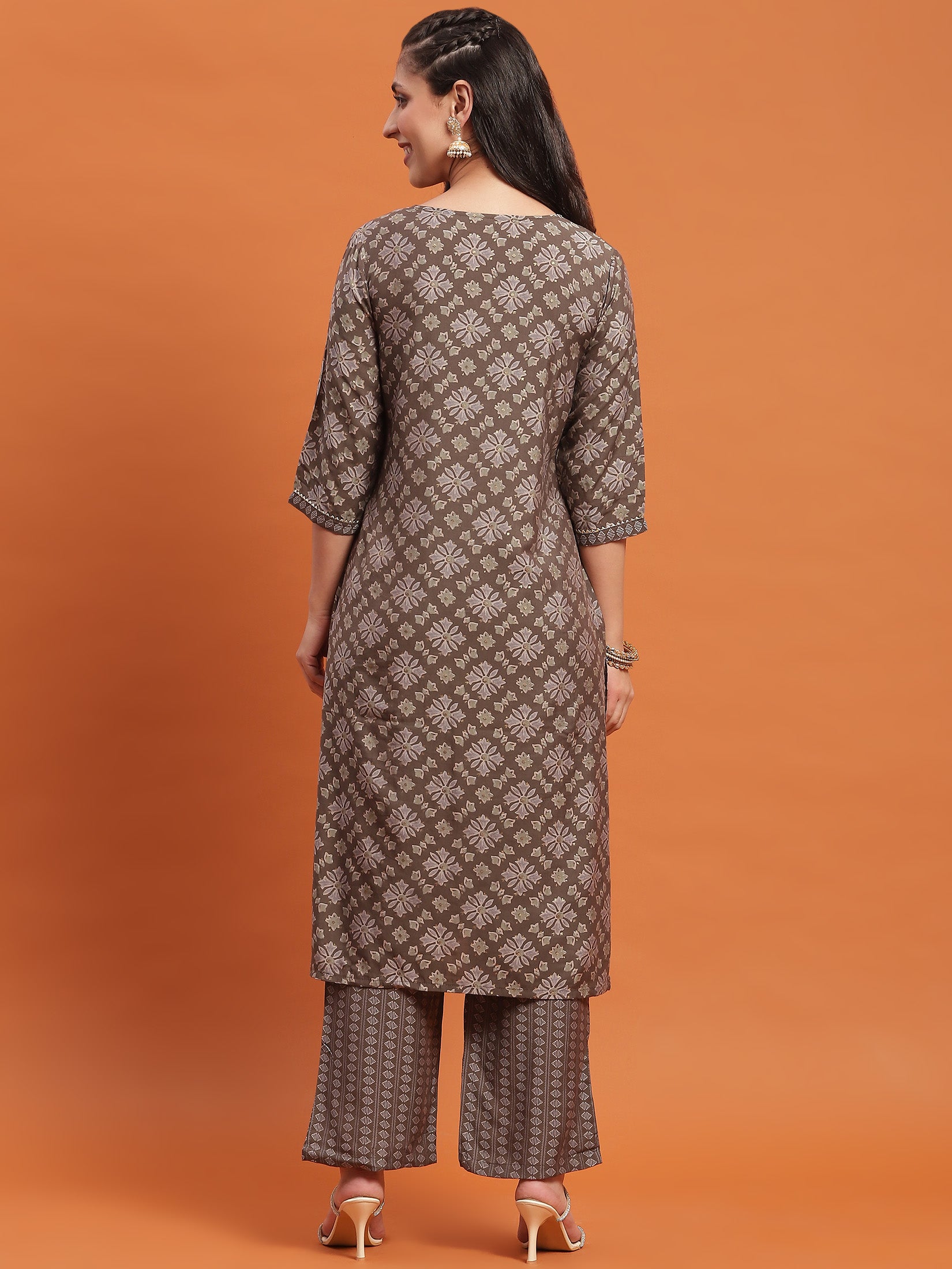 Color_Grey