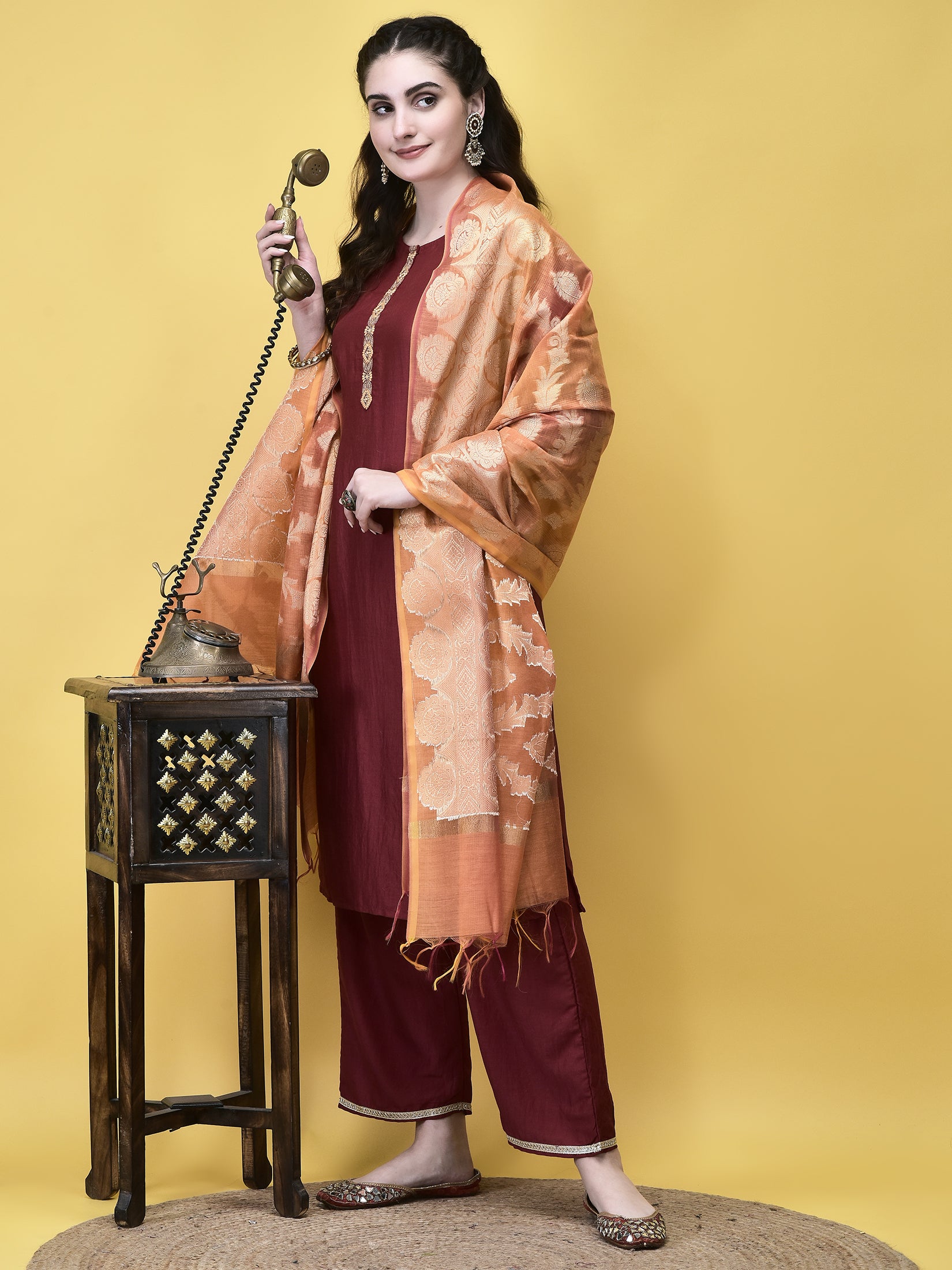 Color_Maroon