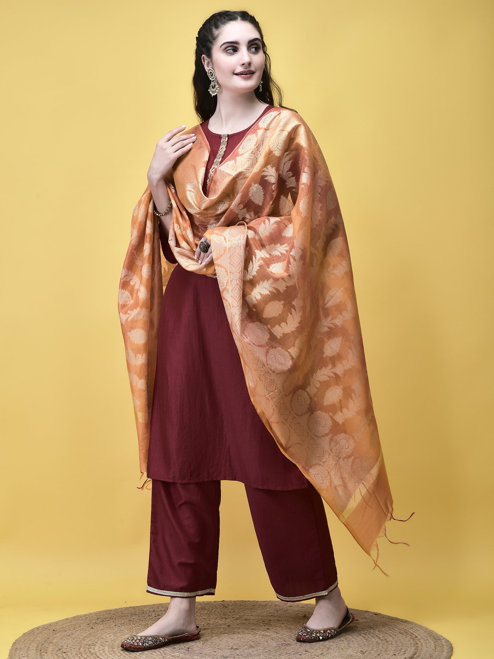 Color_Maroon