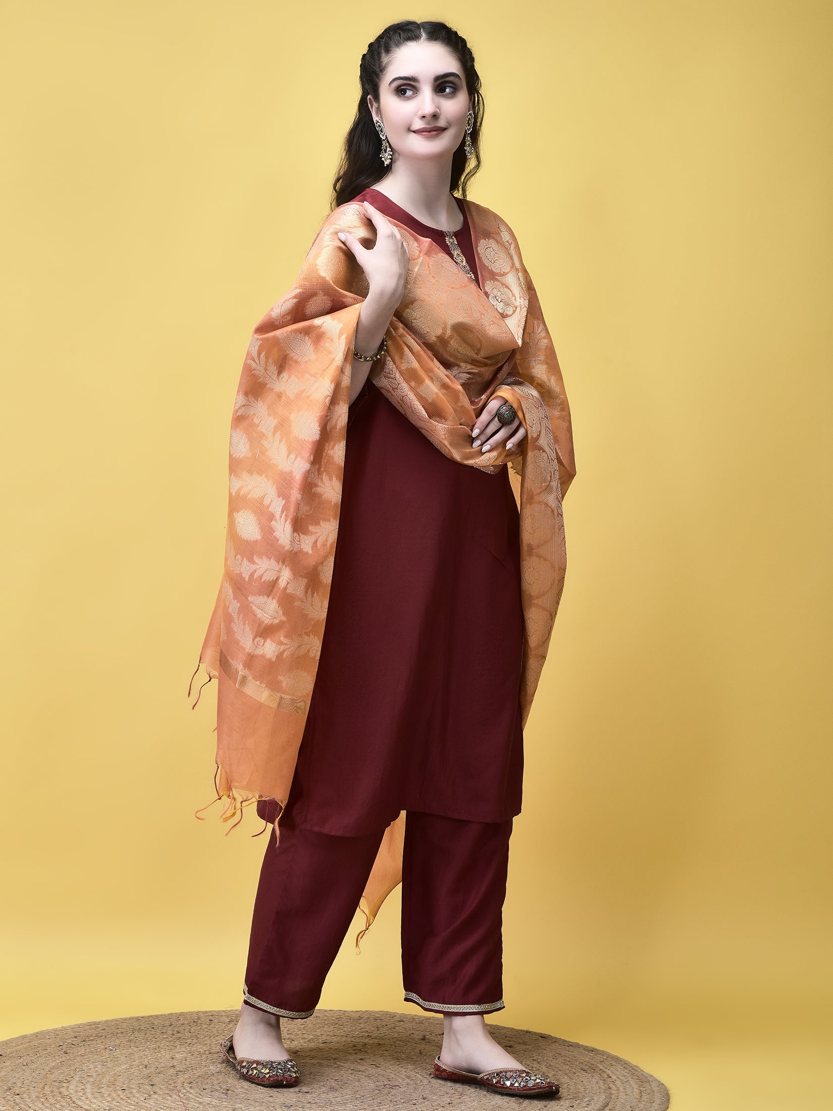 Color_Maroon