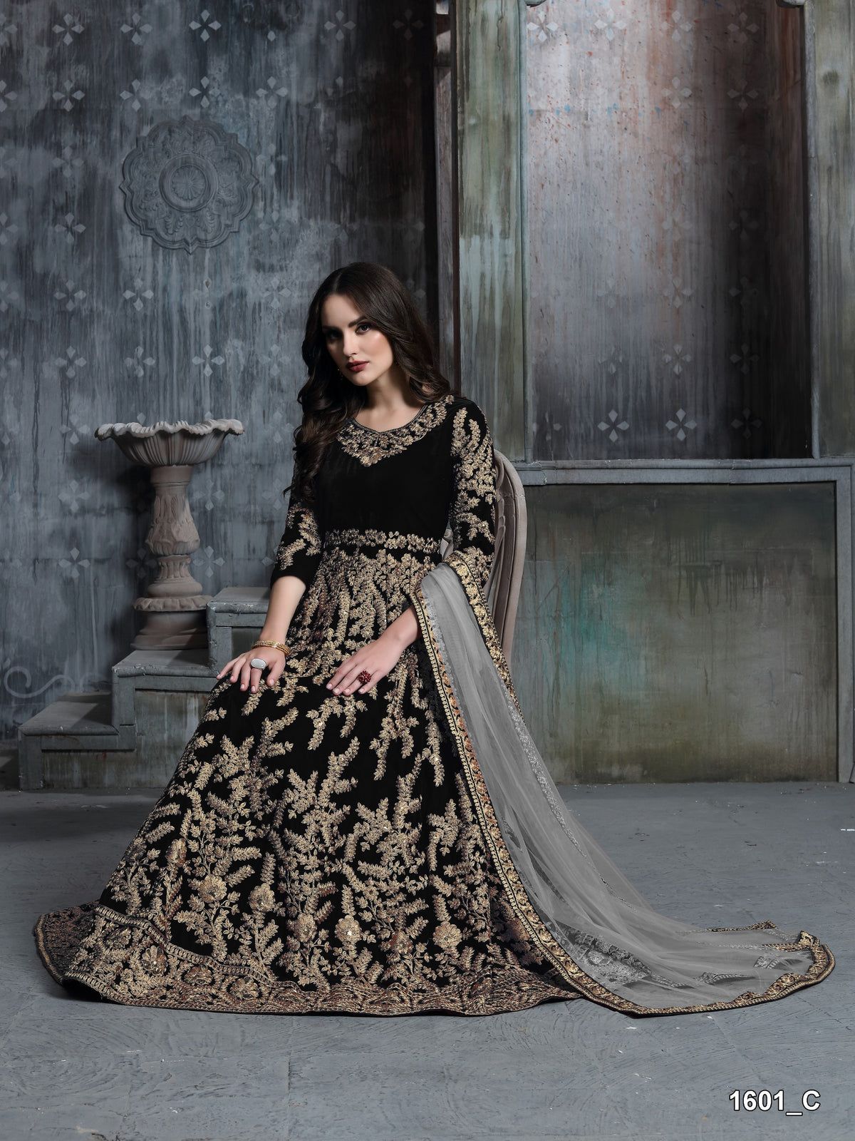 Color_Black
