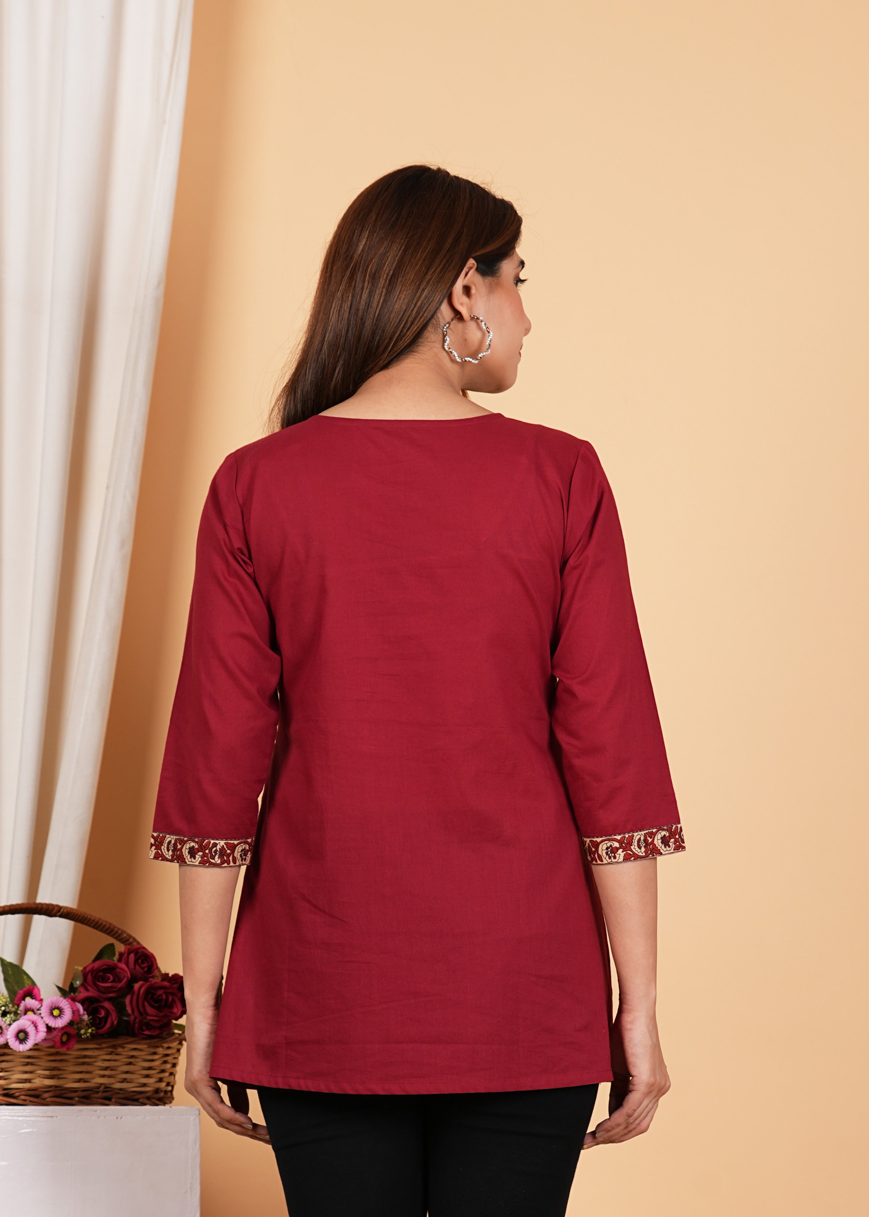 Color_Maroon