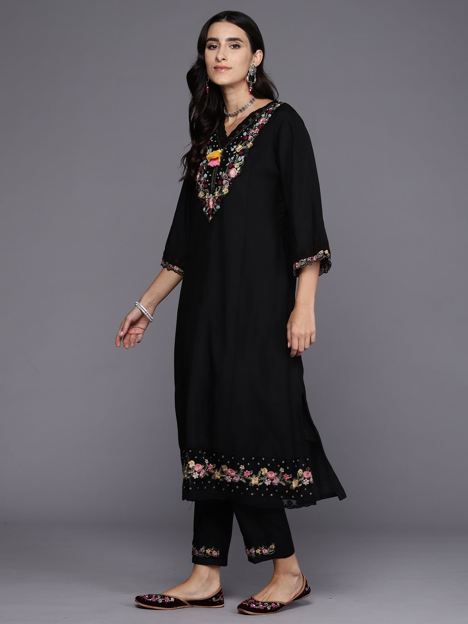 Women's Black Silk Blend Kurta Set - Taantav