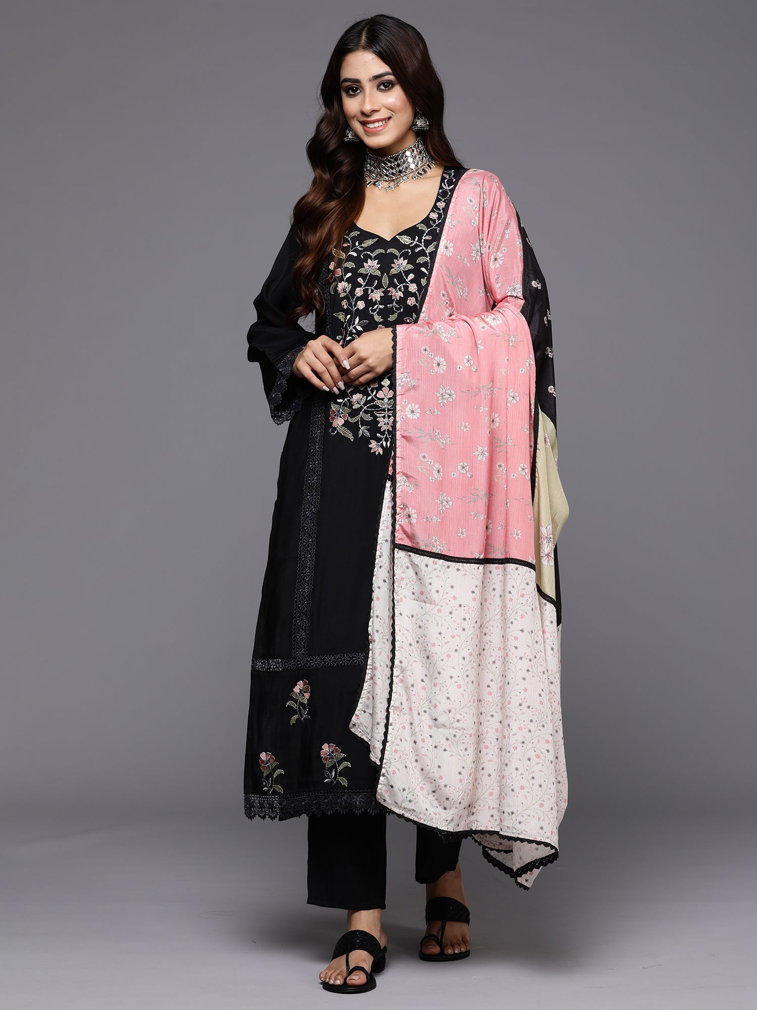 Women's Black Silk Blend Kurta Set - Taantav