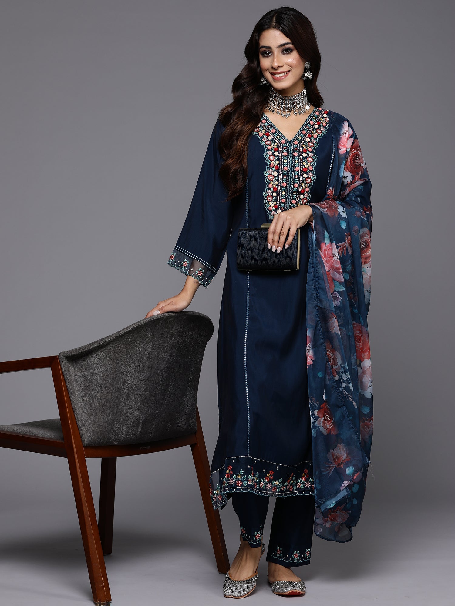 Women's Blue Silk Blend Kurta Set - Taantav