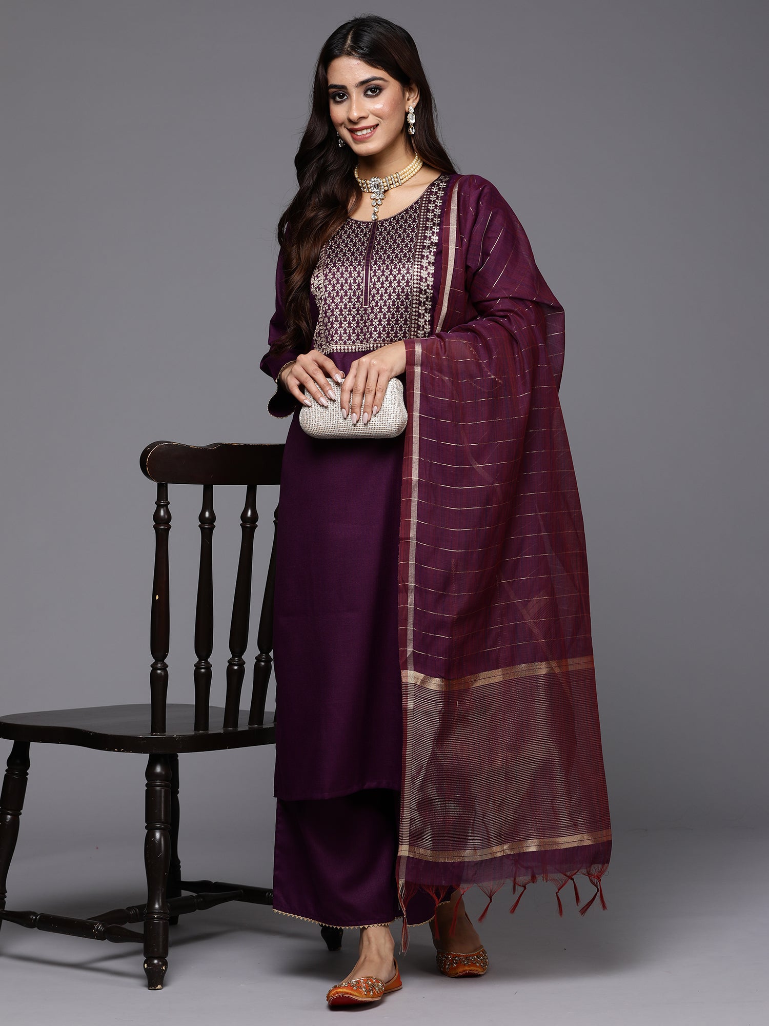 Women's Burgundy Cotton Blend Kurta Set - Taantav