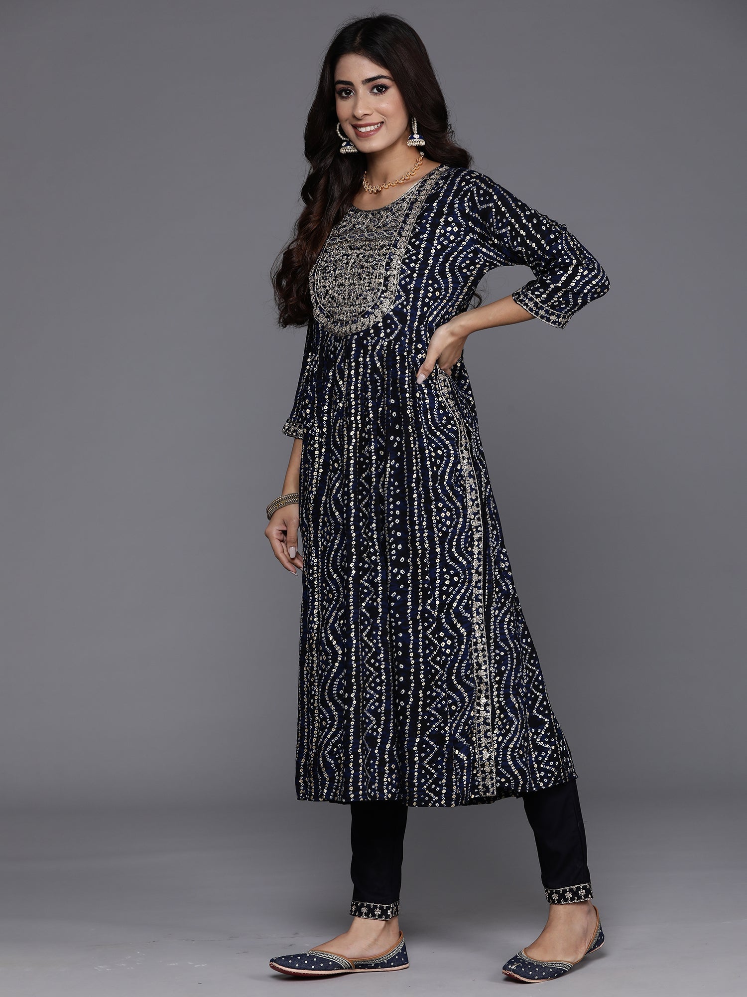 Women's Blue Viscose Rayon Kurta Set - Taantav