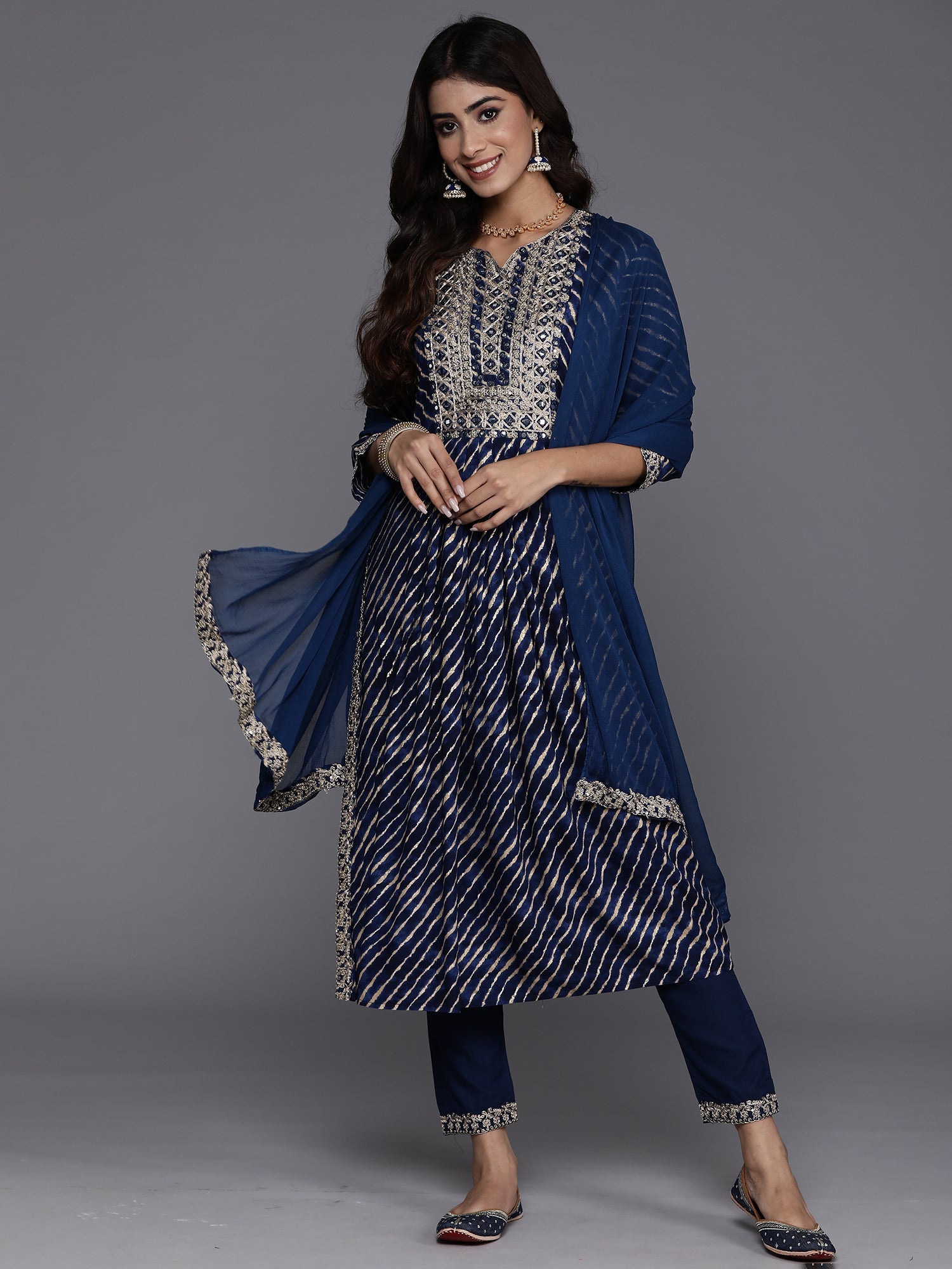 Women's Blue Viscose Rayon Kurta Set - Taantav