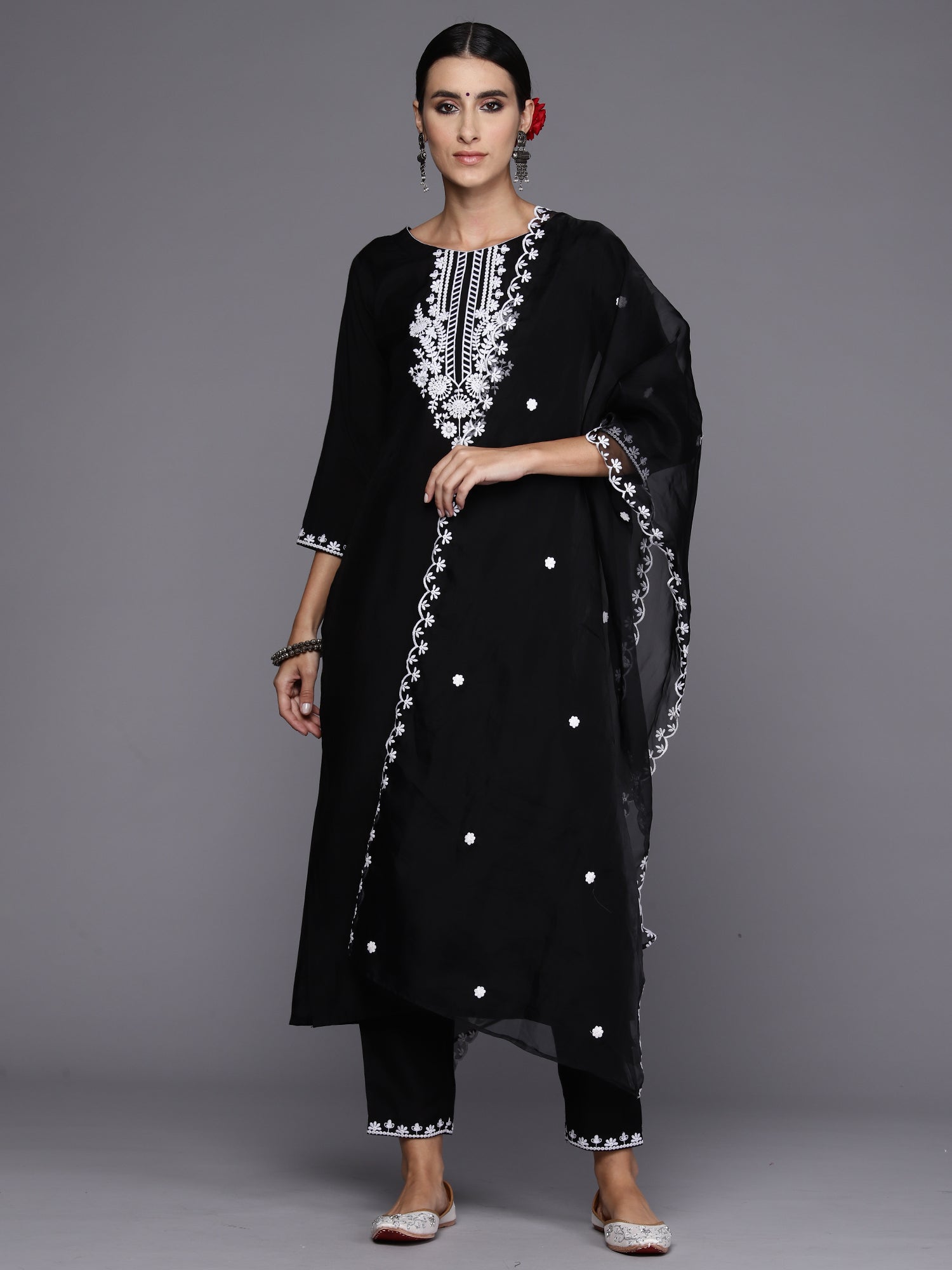 Women's Black Silk Blend Kurta Set - Taantav