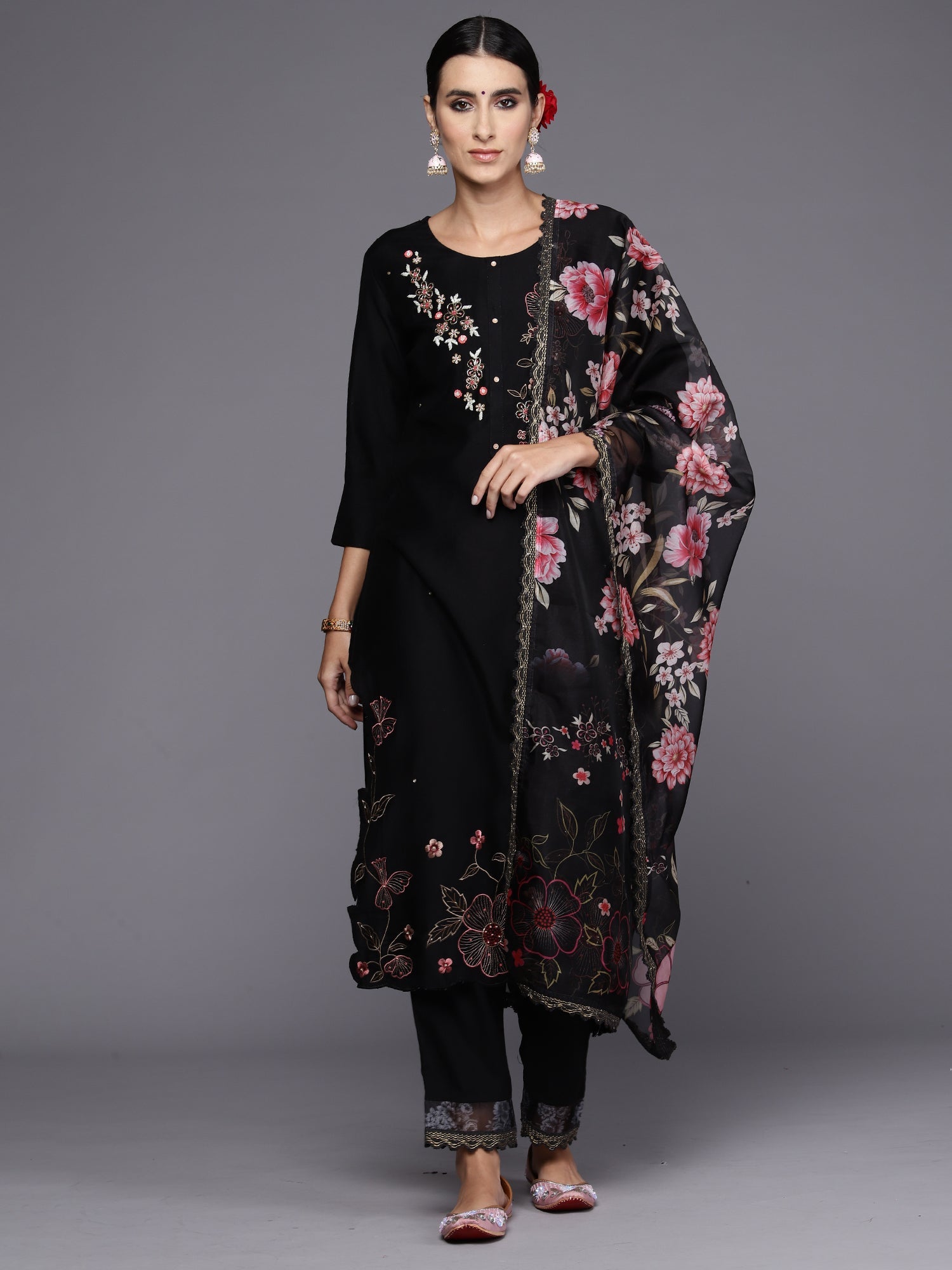 Women's Black Silk Blend Kurta Set - Taantav