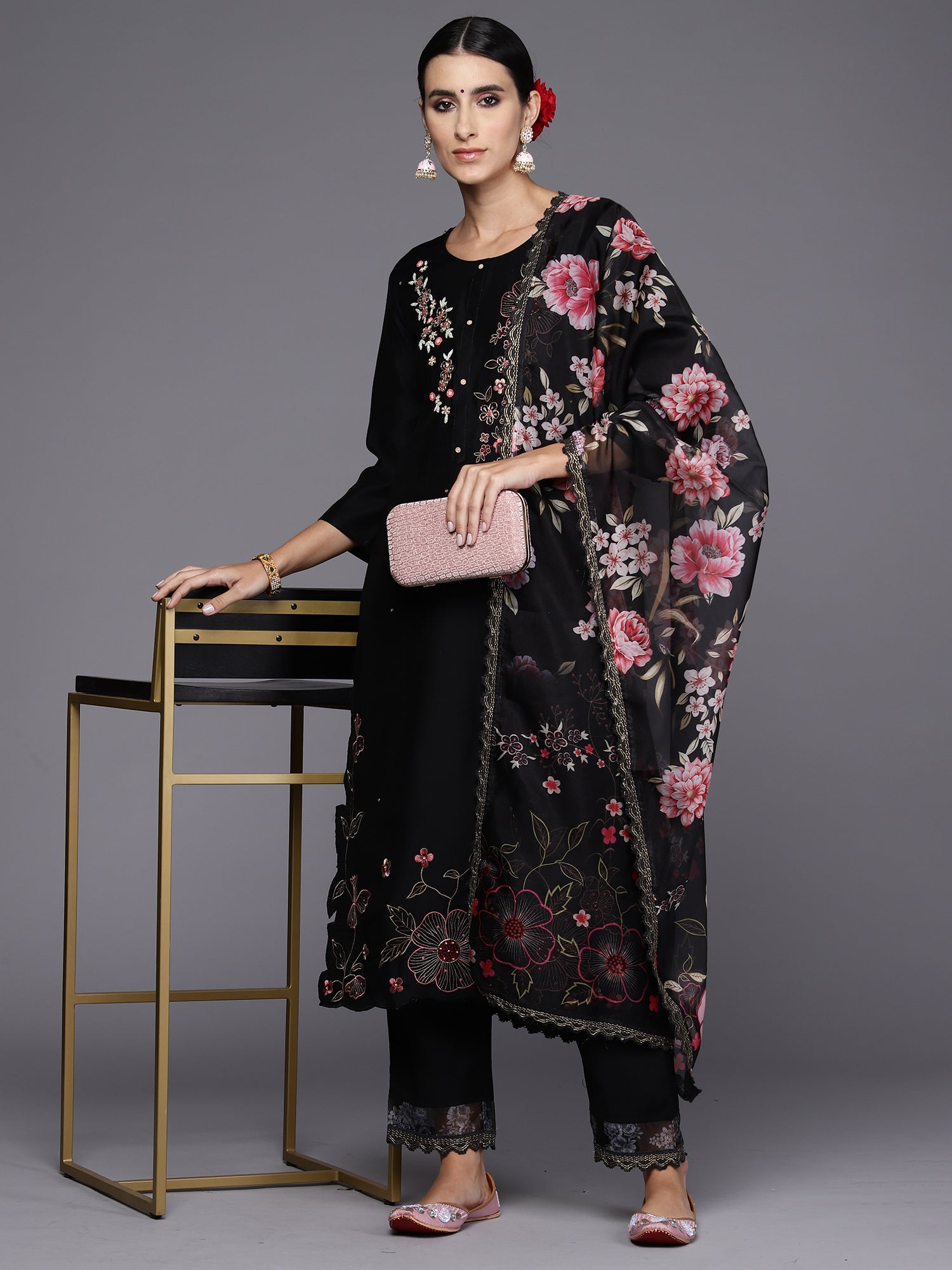 Women's Black Silk Blend Kurta Set - Taantav