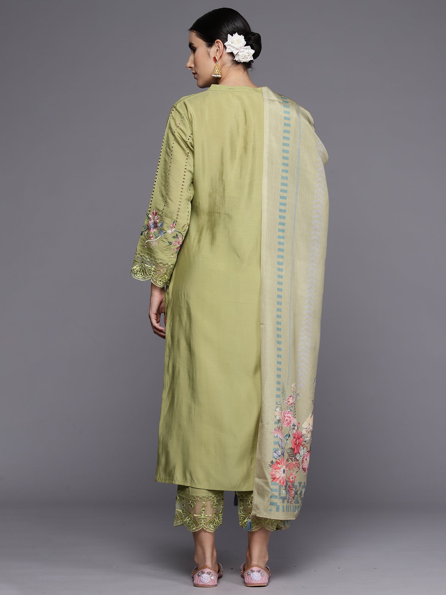 Women's Green Silk Blend Kurta Set - Taantav