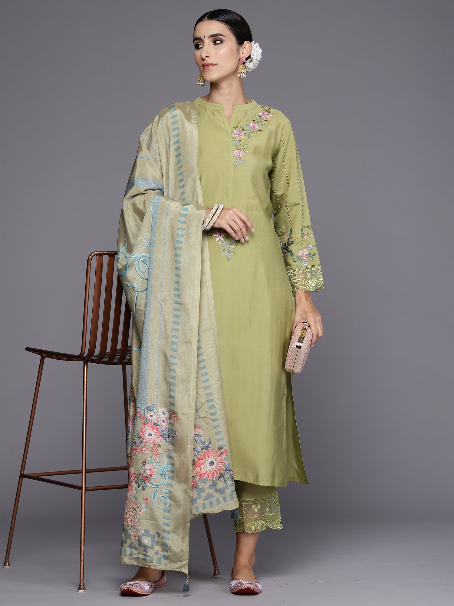 Women's Green Silk Blend Kurta Set - Taantav