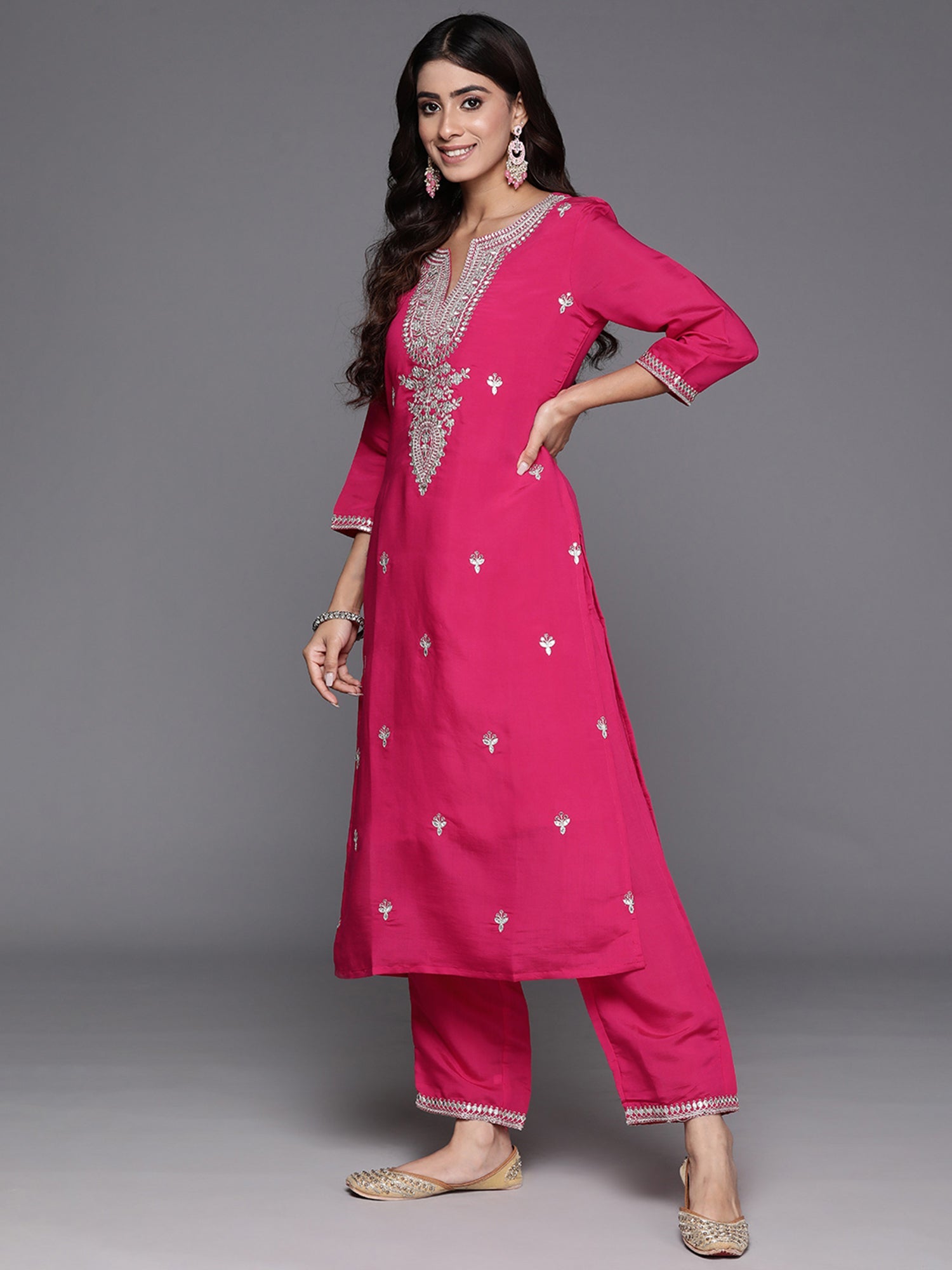 Women's Pink Silk Blend Kurta Set - Taantav