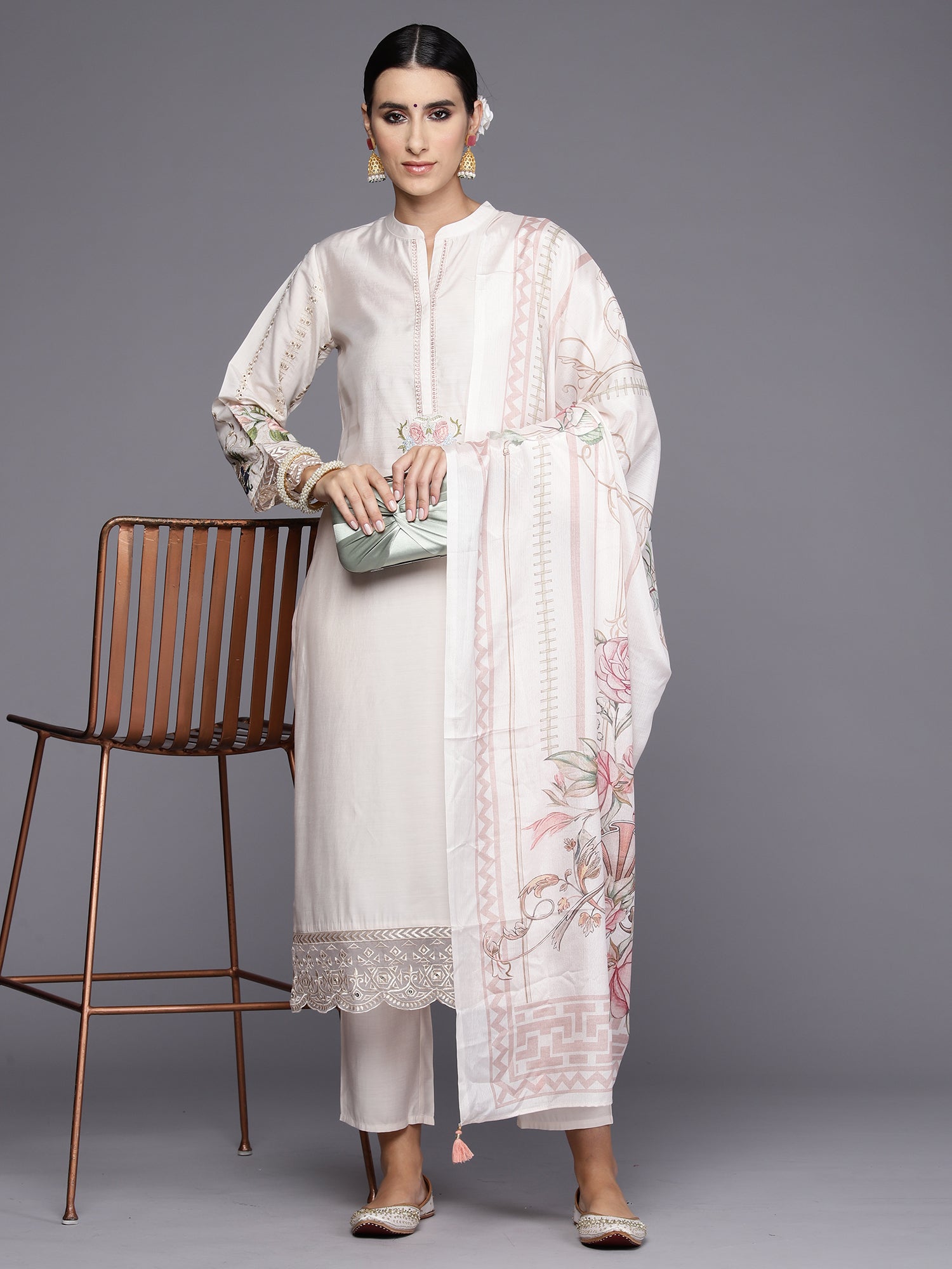 Women's White Silk Blend Kurta Set - Taantav