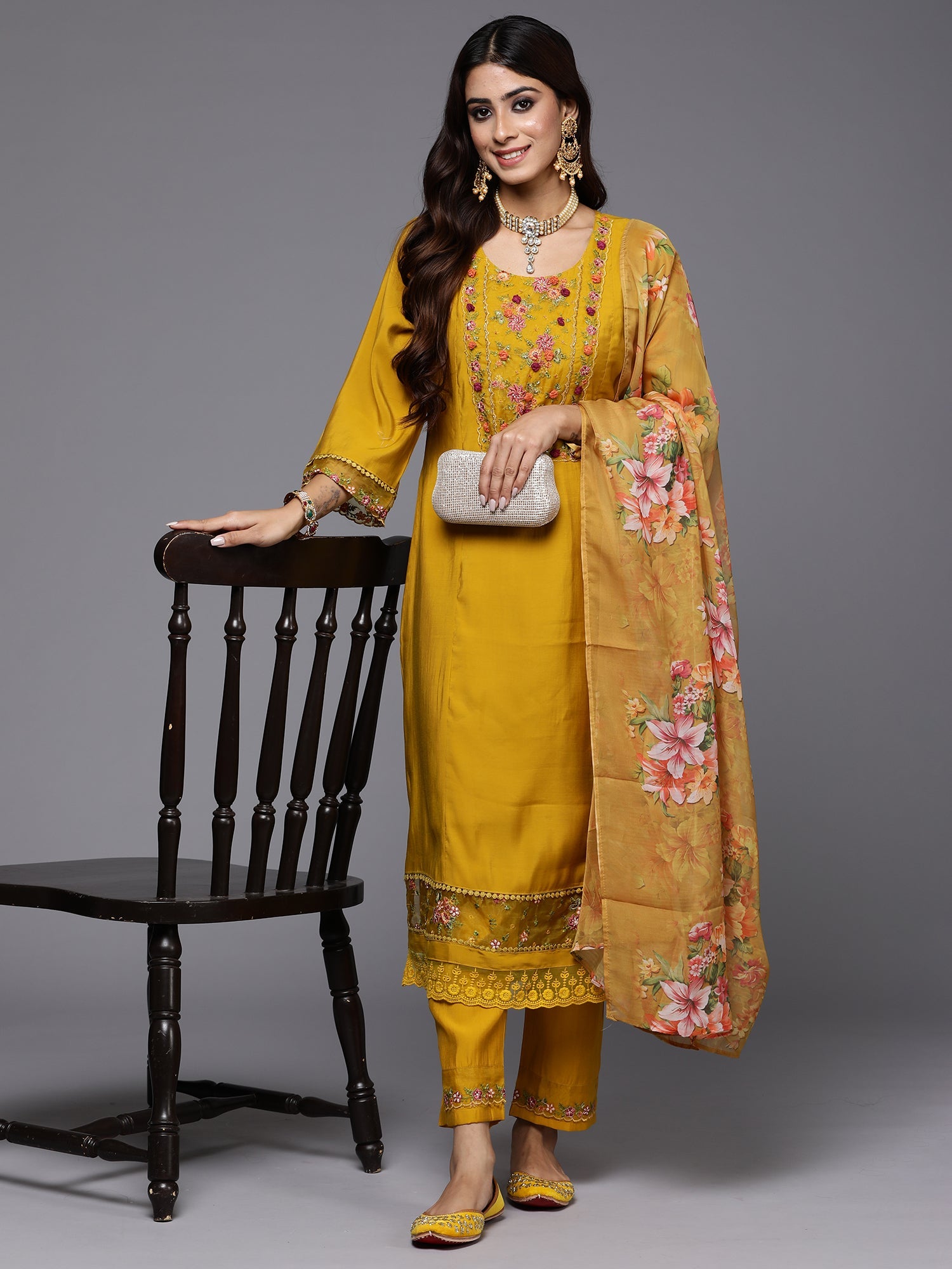 Women's Yellow Silk Blend Kurta Set - Taantav