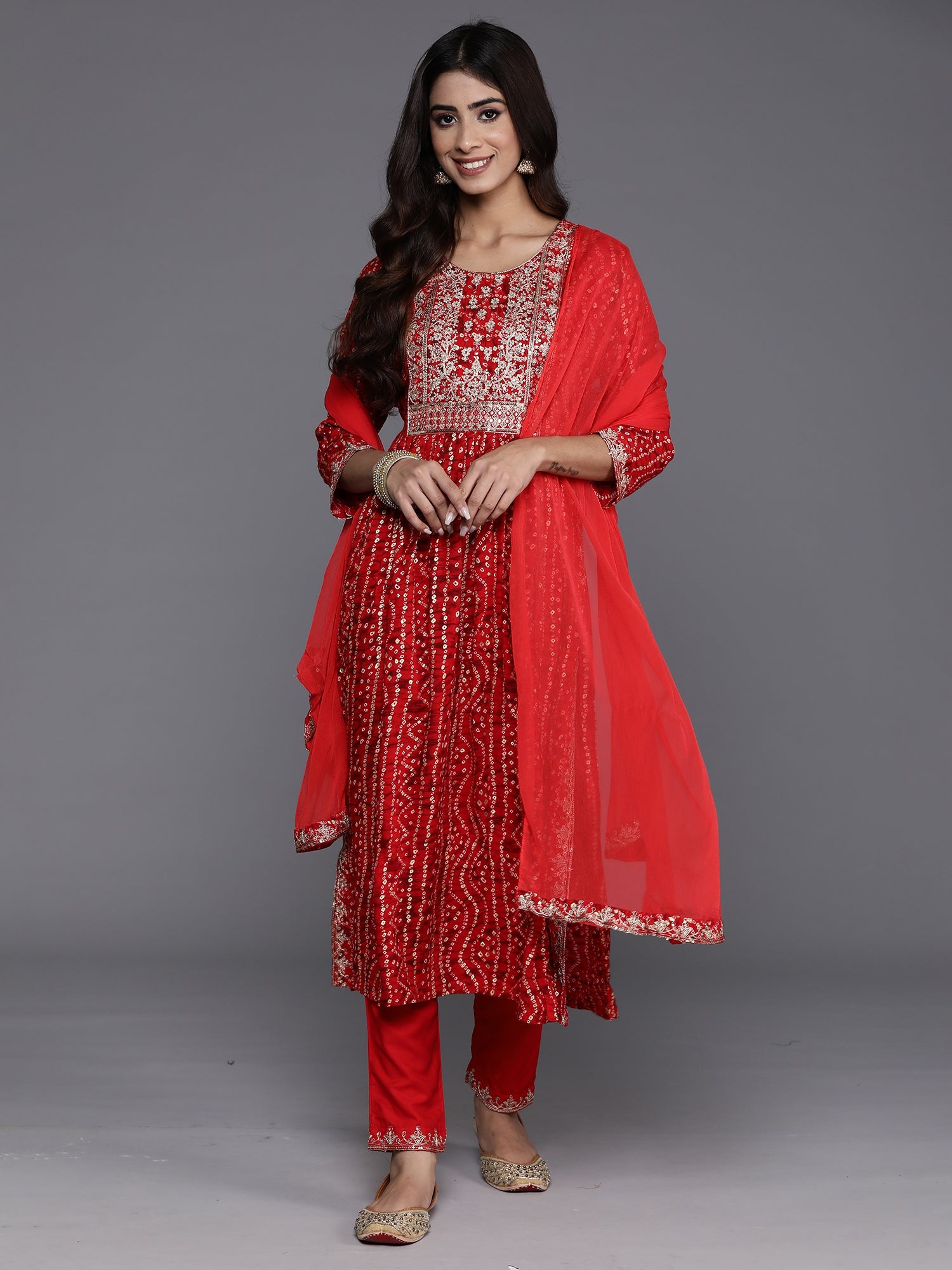 Women's Red Viscose Rayon Kurta Set - Taantav