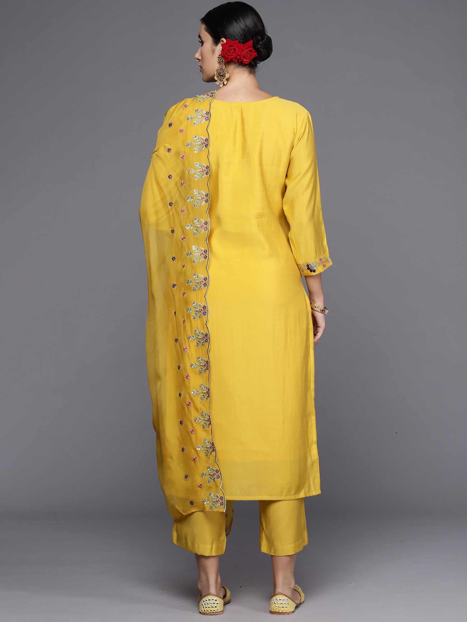 Women's Yellow Silk Blend Kurta Set - Taantav