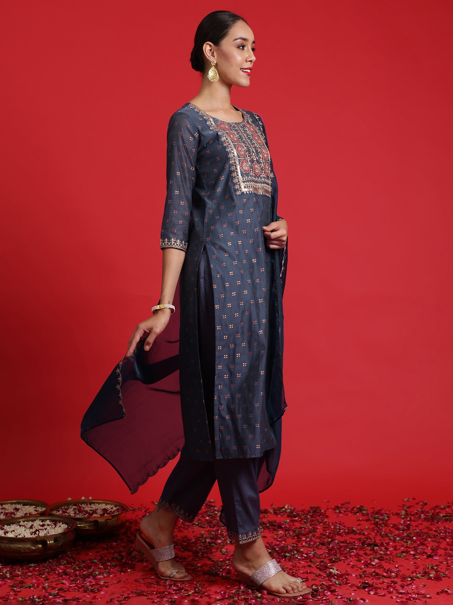 Women's Blue Chanderi Silk Kurta Set - Taantav