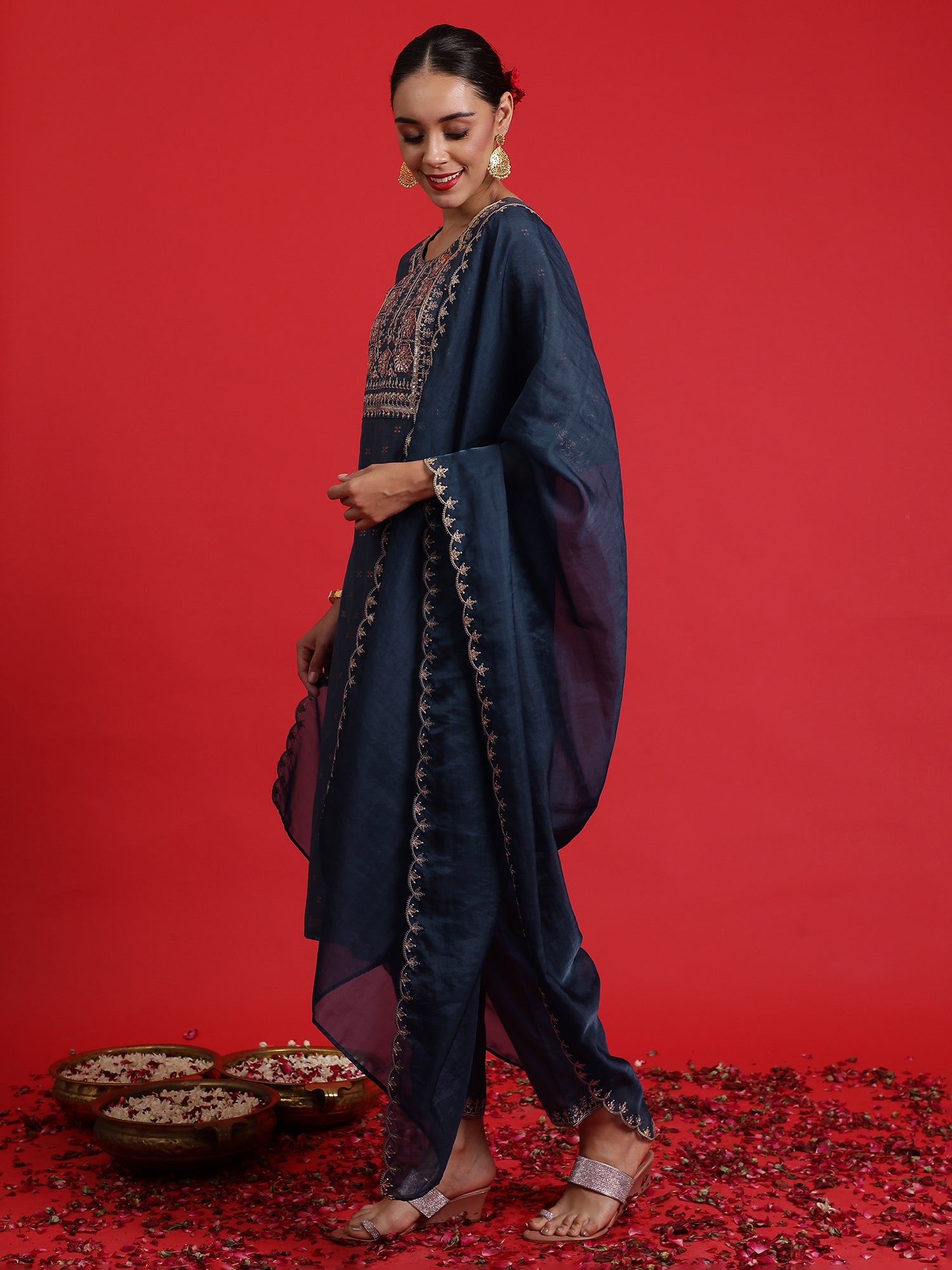 Women's Blue Chanderi Silk Kurta Set - Taantav