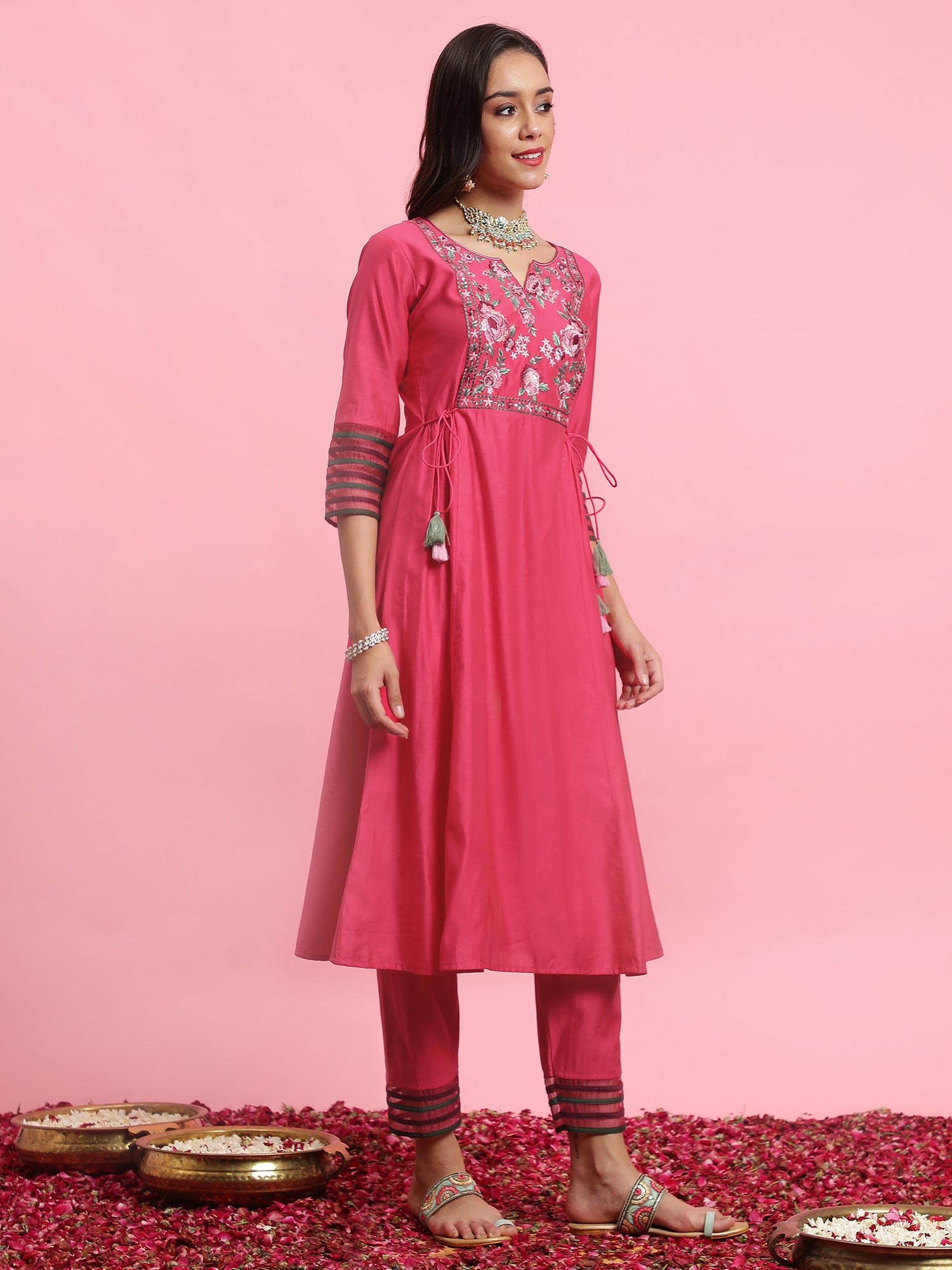 Women's Pink Liva Kurta Set - Taantav