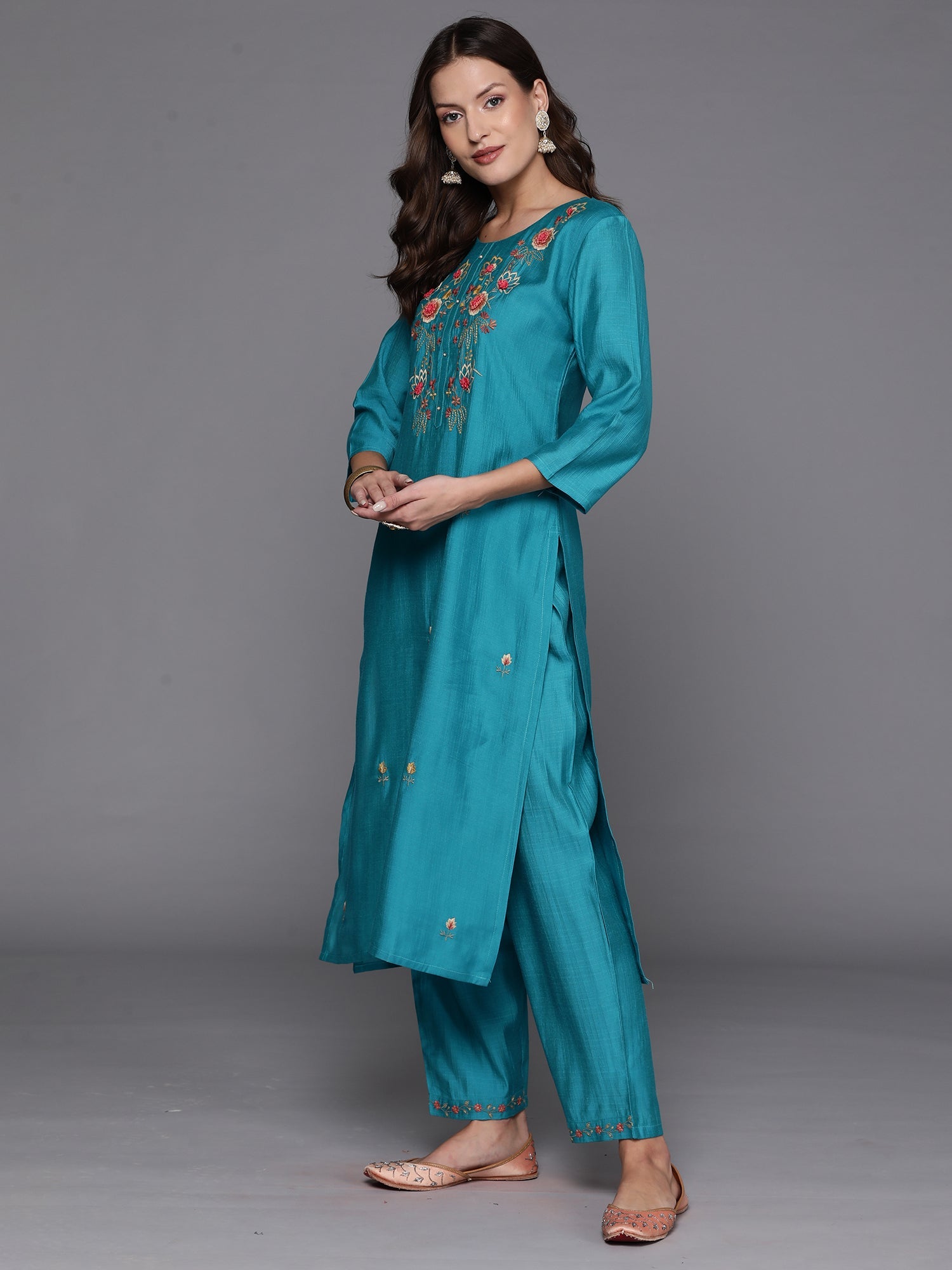 Women's Turquoise Blue Silk Blend Kurta Set - Taantav