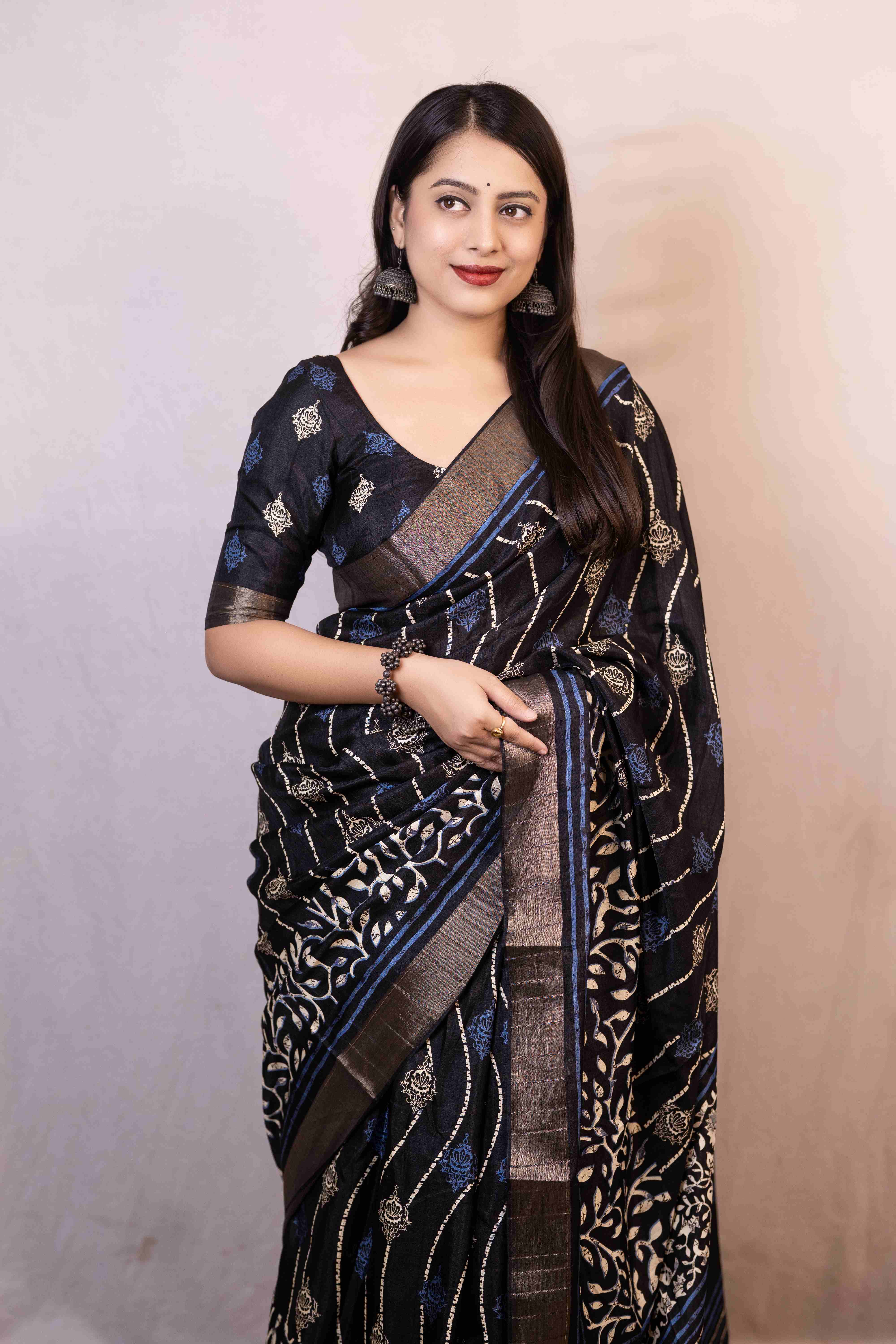 Women's Black Silk Cotton Woven Saree - Stava Creation