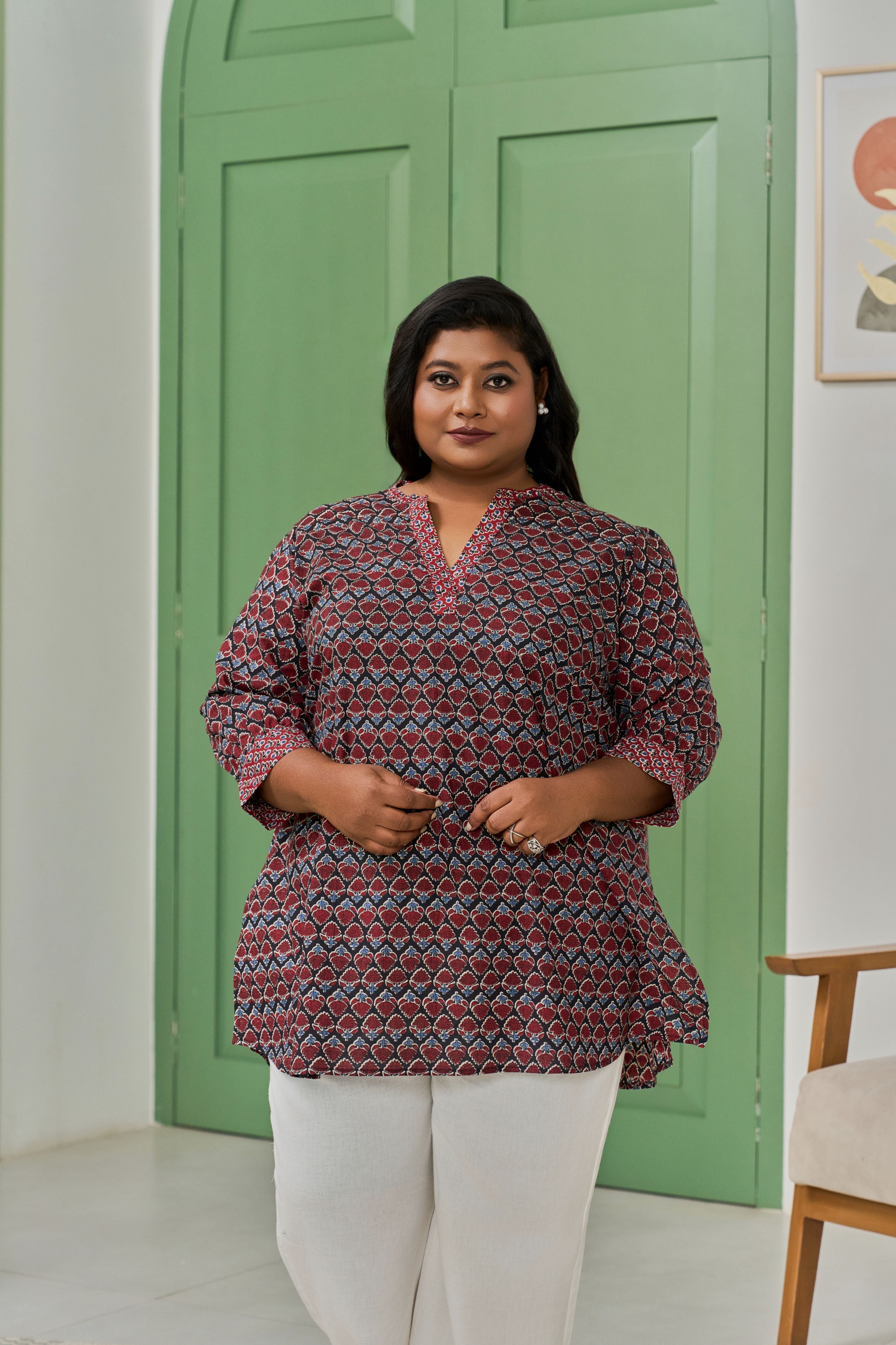 Women's Graceful Booti Print Top For A Relaxed Look - Nangalia Ruchira