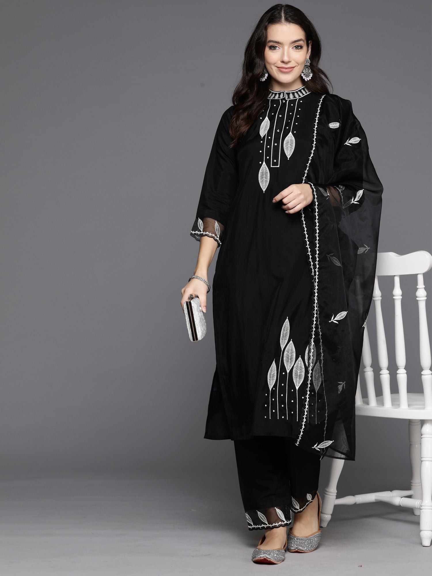 Women's Black Silk Blend Kurta Set - Taantav