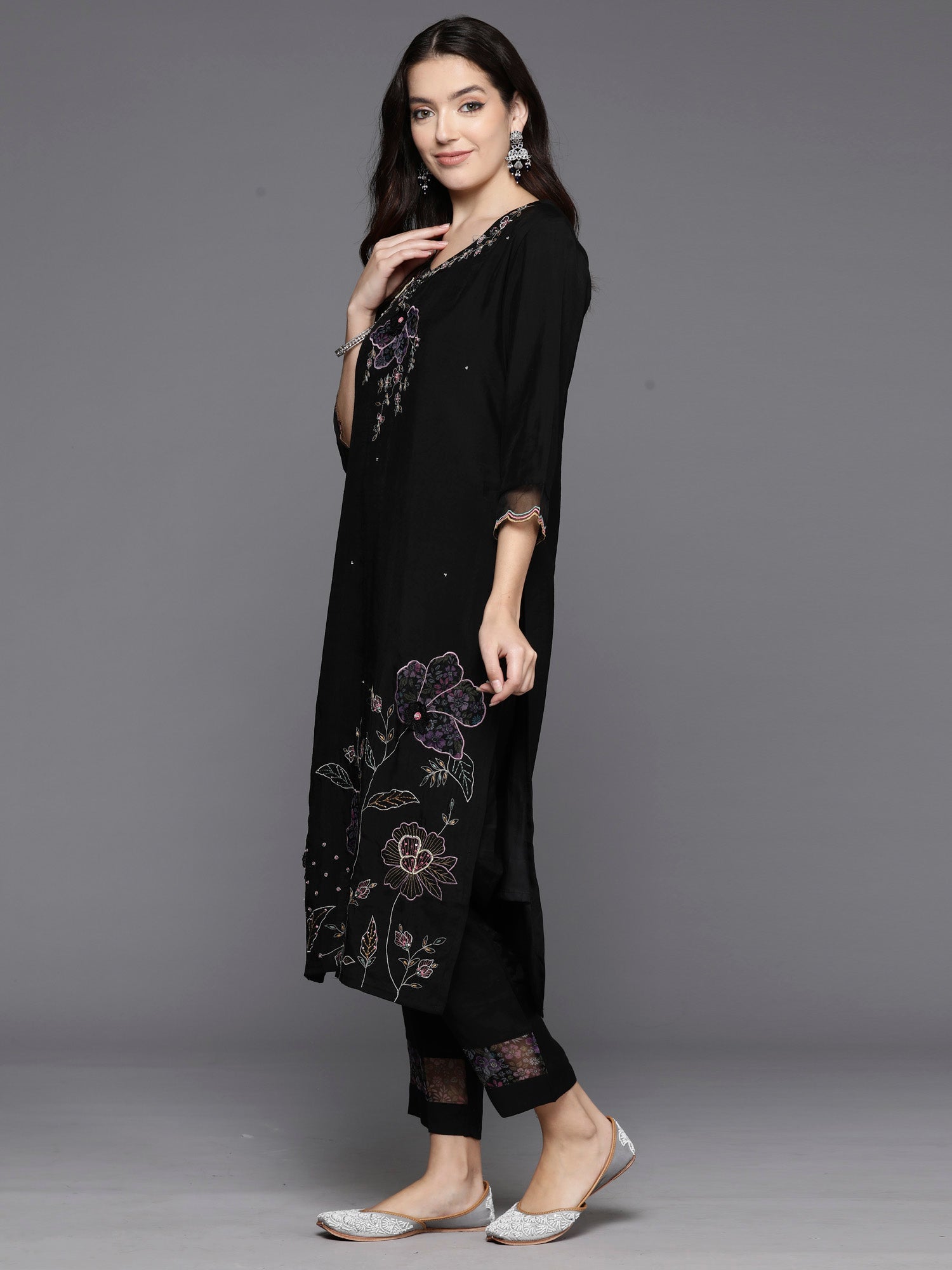 Women's Black Silk Blend Kurta Set - Taantav