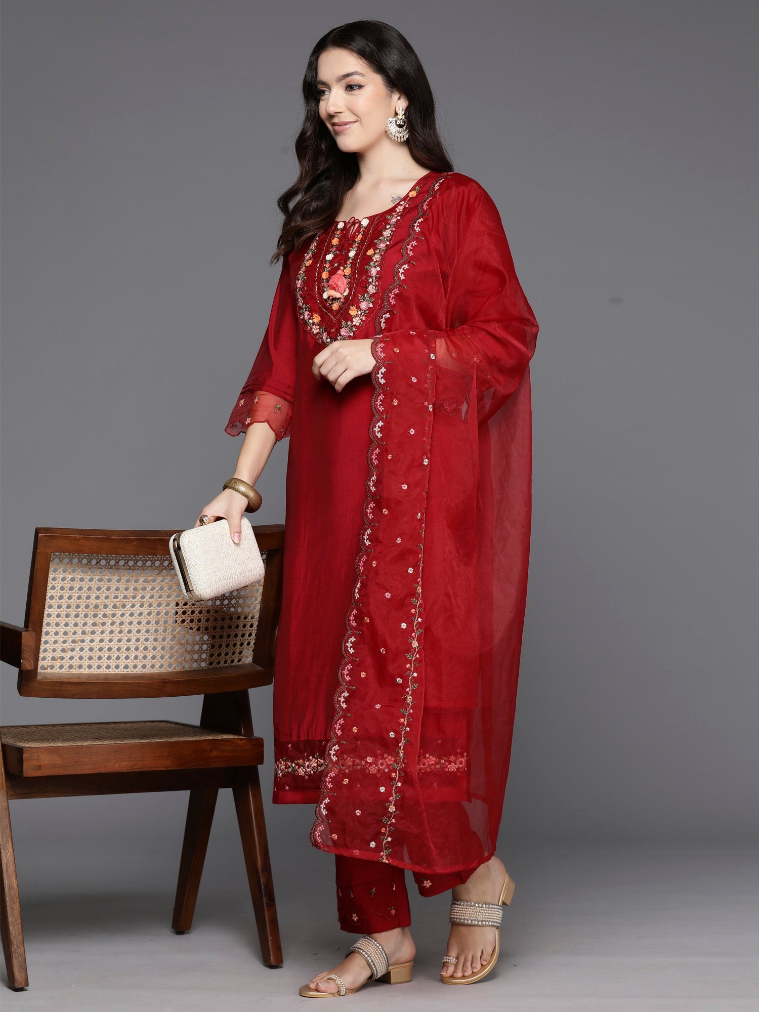 Women's Red Silk Blend Kurta Set - Taantav