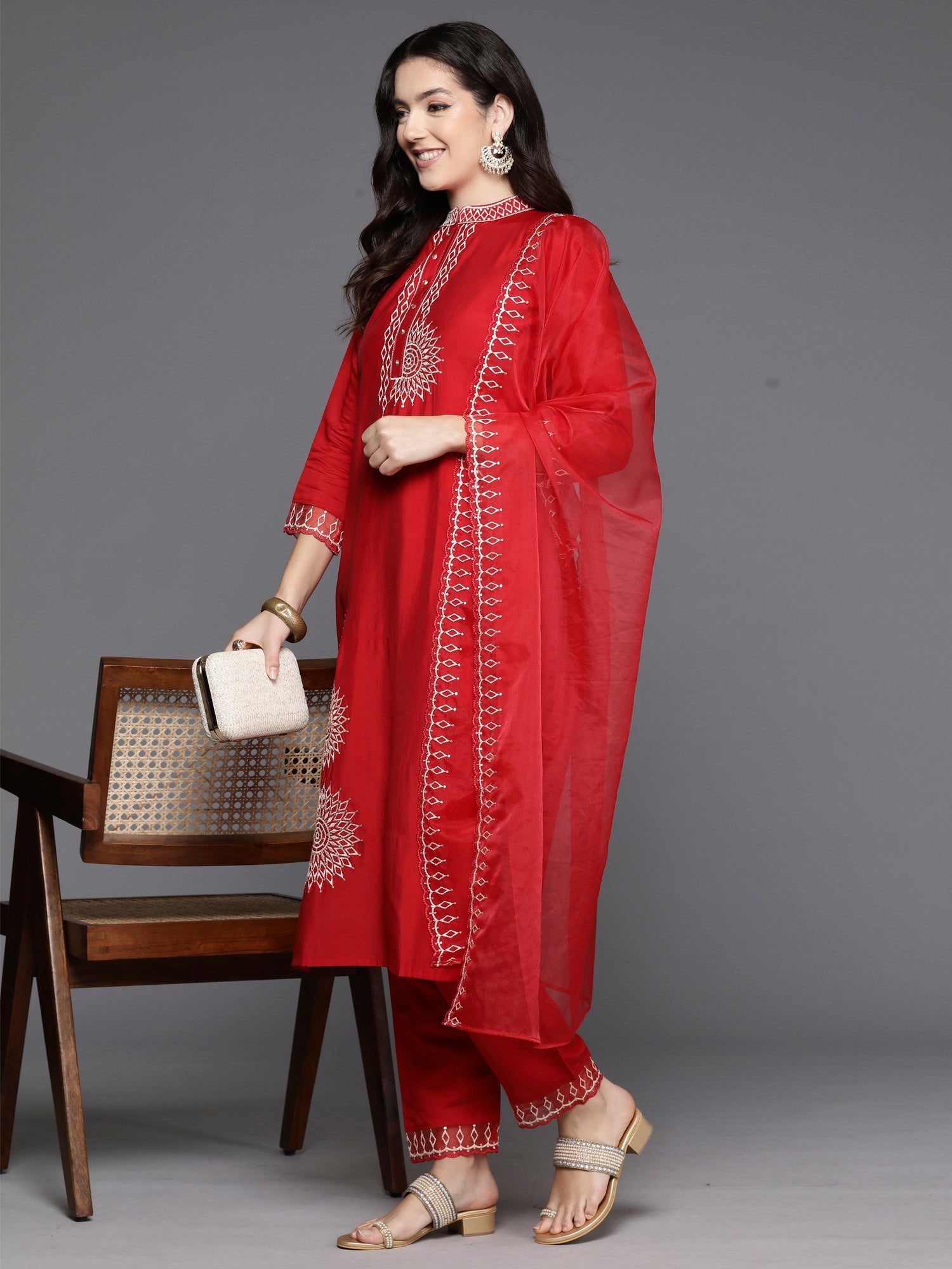 Women's Red Silk Blend Kurta Set - Taantav