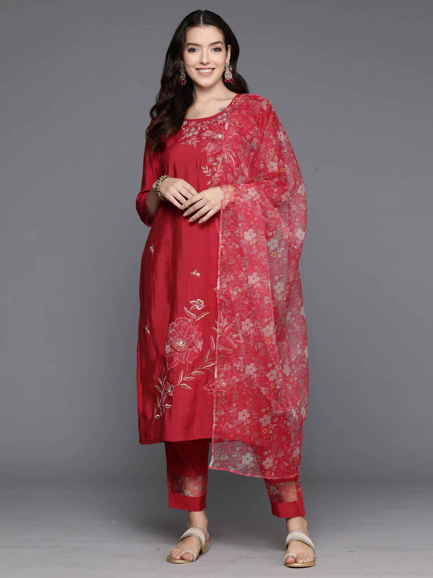 Women's Red Silk Blend Kurta Set - Taantav