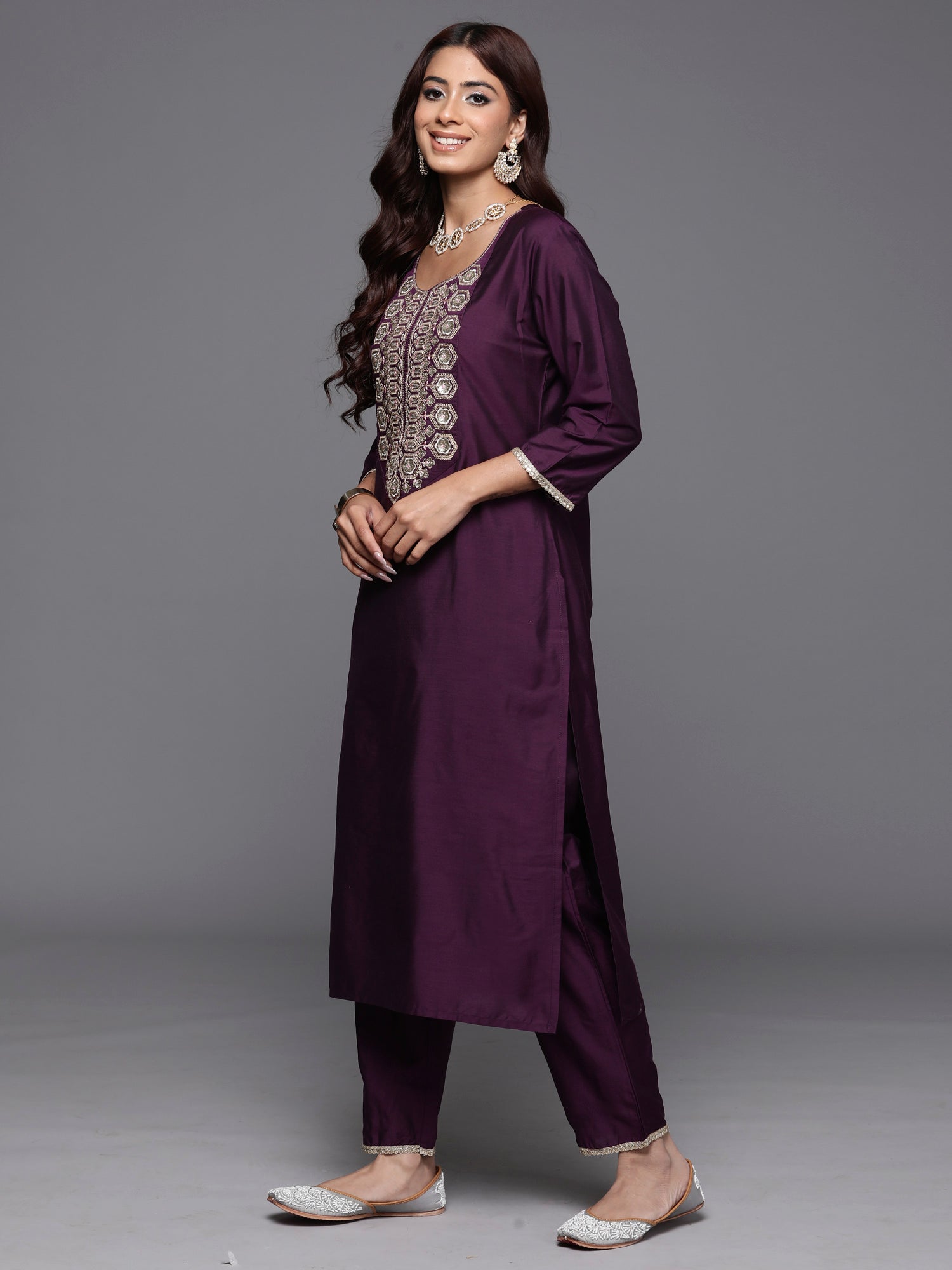 Women's Purple Silk Blend Kurta Set - Taantav