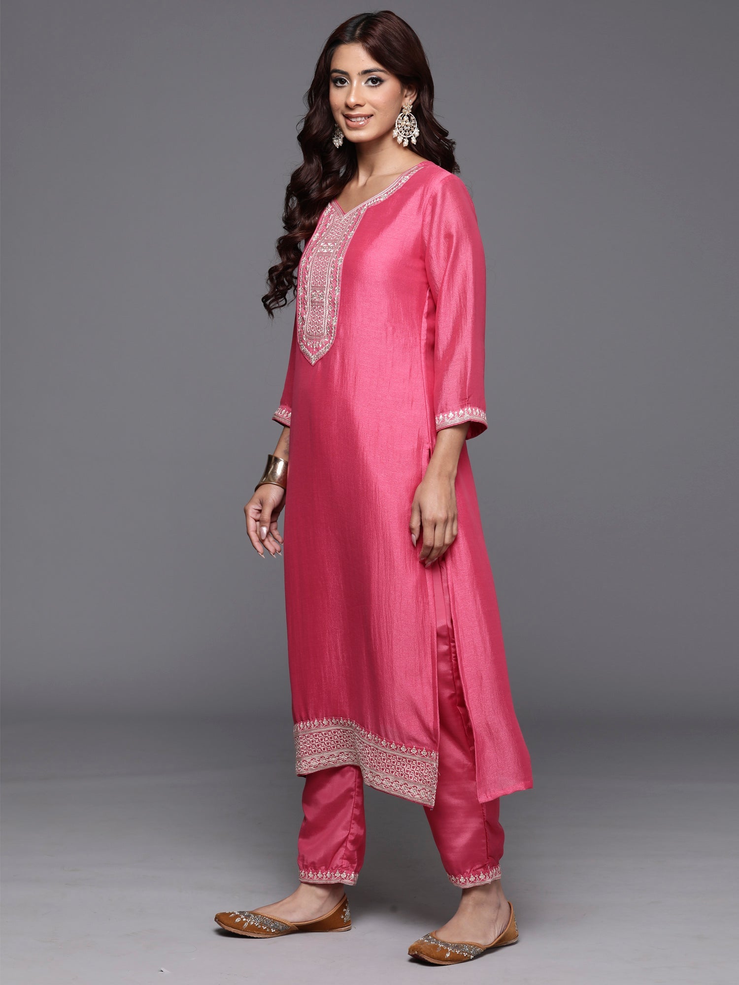 Women's Pink Silk Blend Kurta Set - Taantav