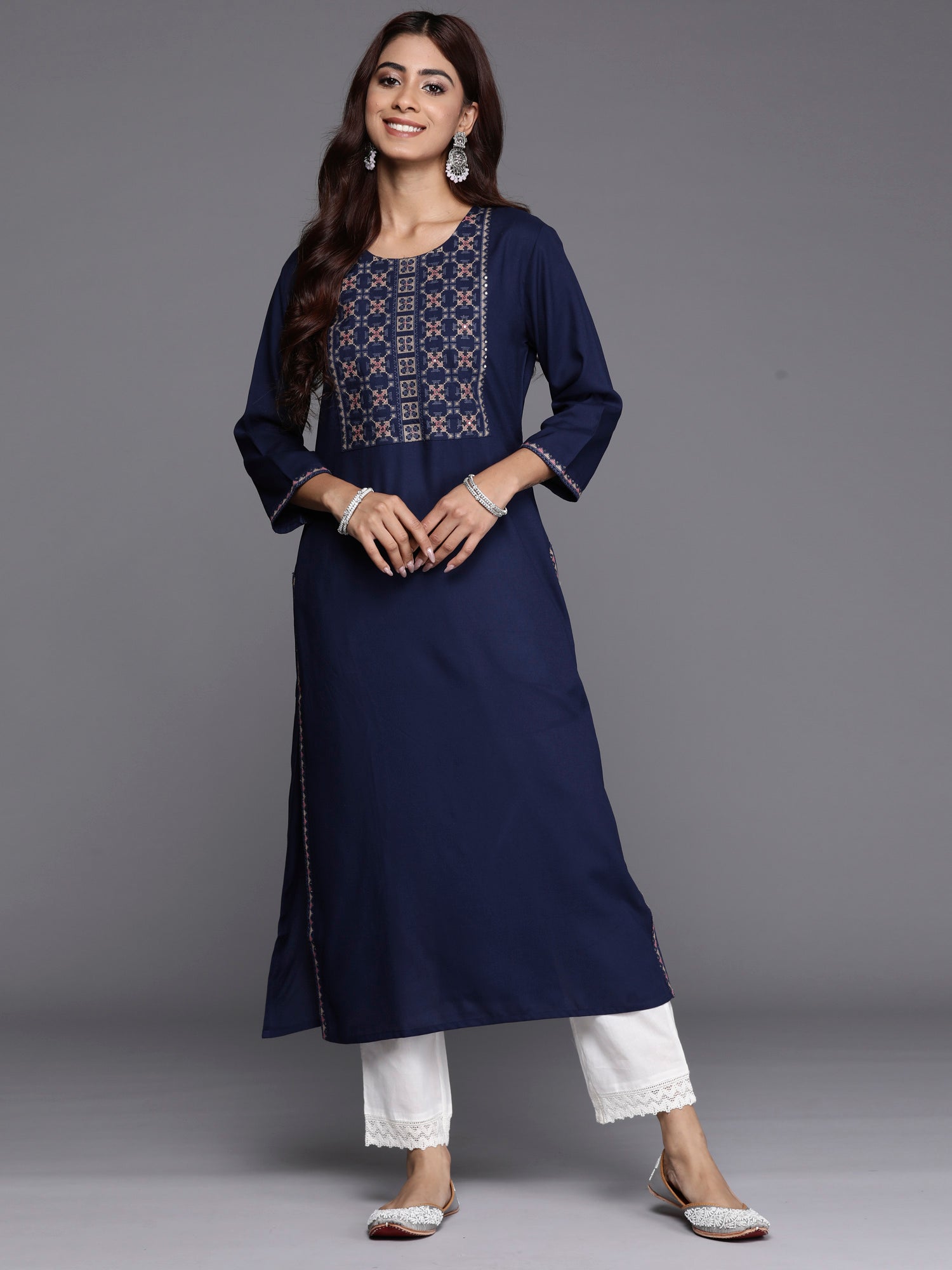 Women's Navy Blue Viscose Rayon Kurta - Taantav