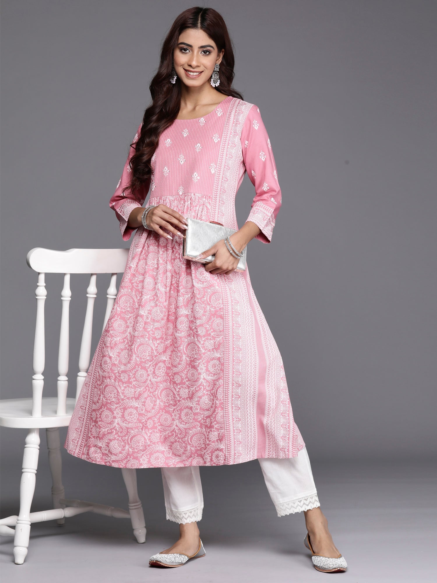 Women's Pink Viscose Rayon Kurta - Taantav