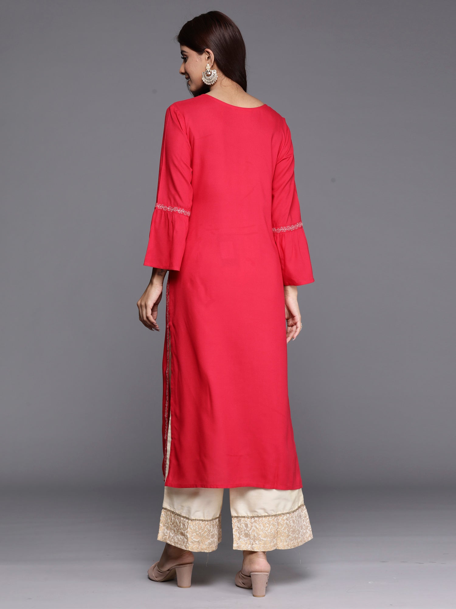 Women's Red Viscose Rayon Kurta - Taantav