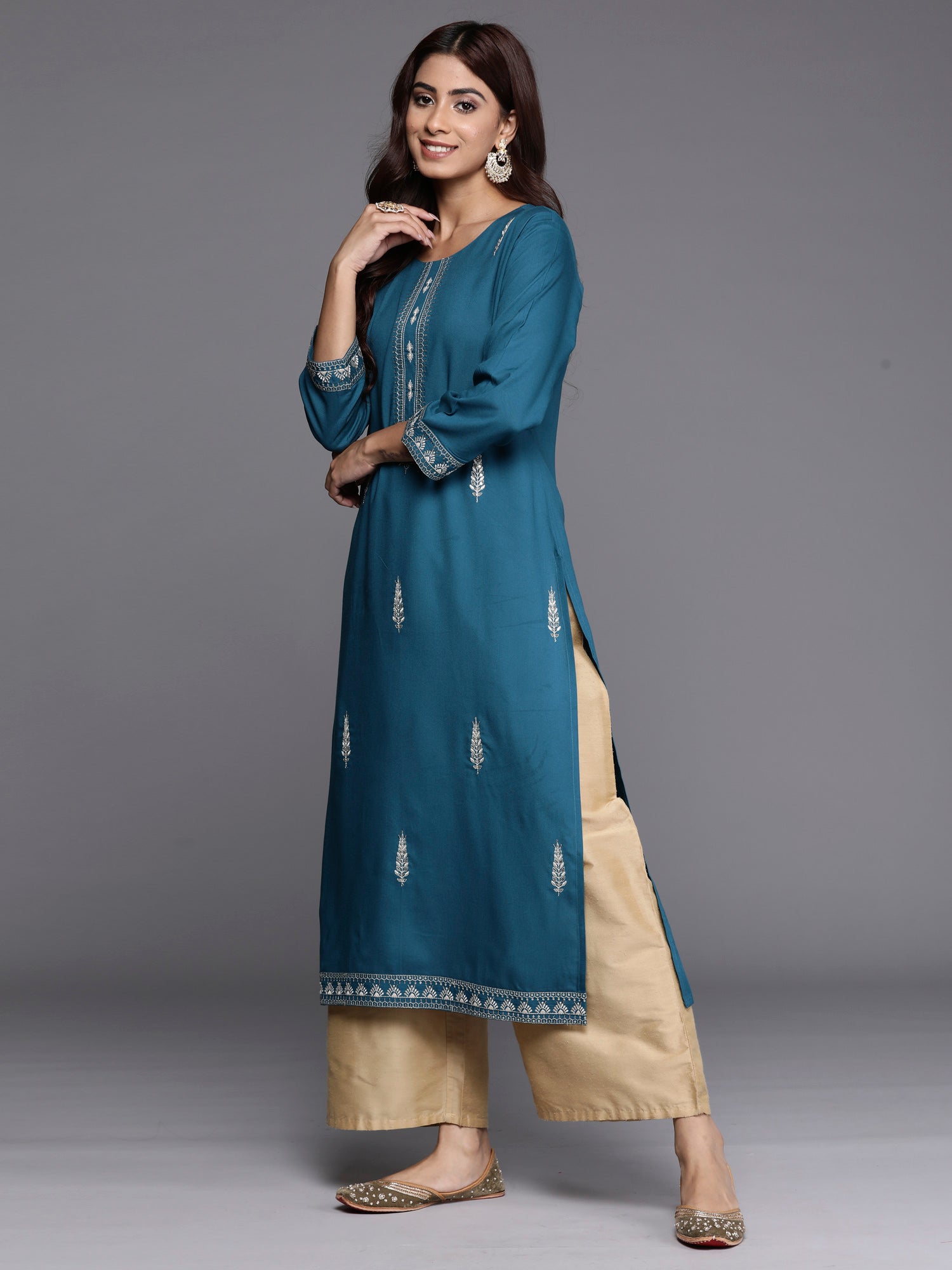 Women's Teal Viscose Rayon Kurta - Taantav