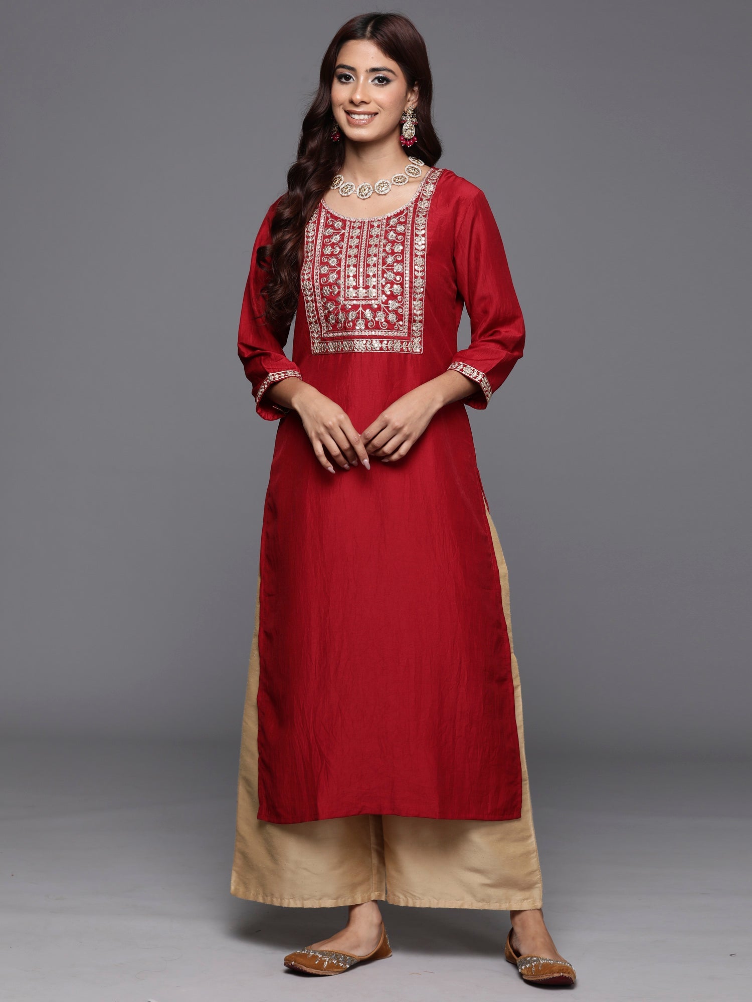 Women's Maroon Silk Kurta - Taantav